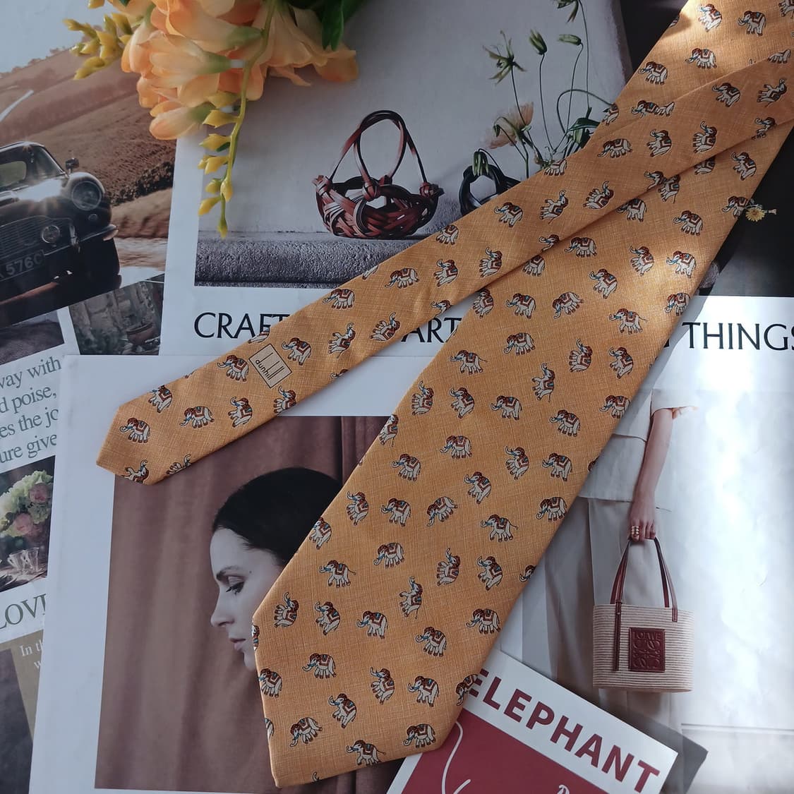 던힐 실크 옐로우 코끼리 모티브 넥타이 9.7cm A+등급 A19176
 상품이미지3