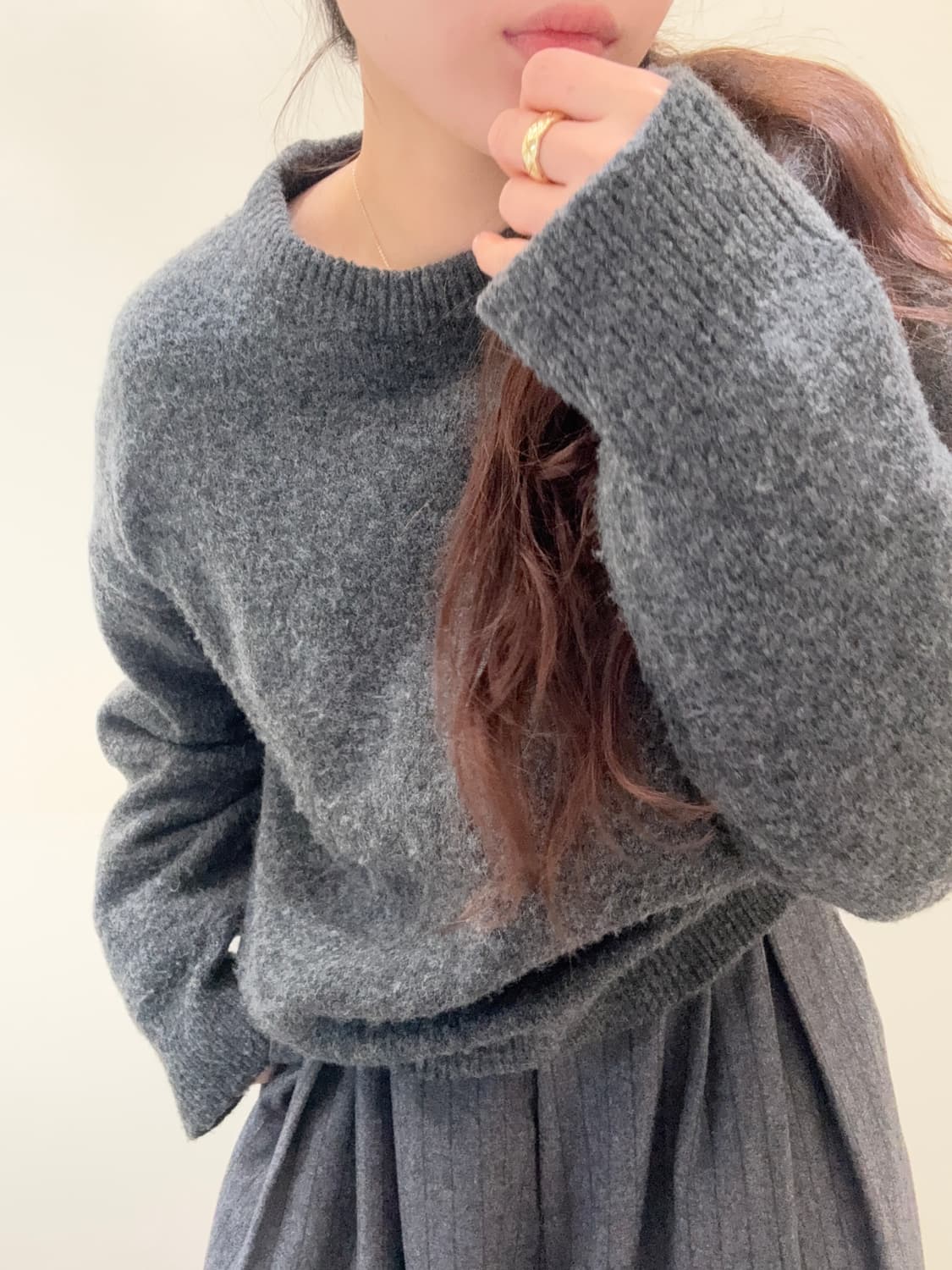 차콜 니트 새제품 (새제품/쇼핑몰 정리/땡처리) 상품이미지3