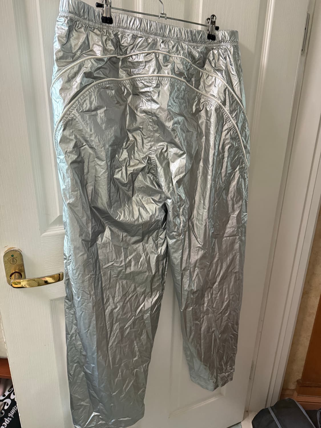 배드블러드 실버 트랙 셋업 라지핏 미디움 상품이미지4