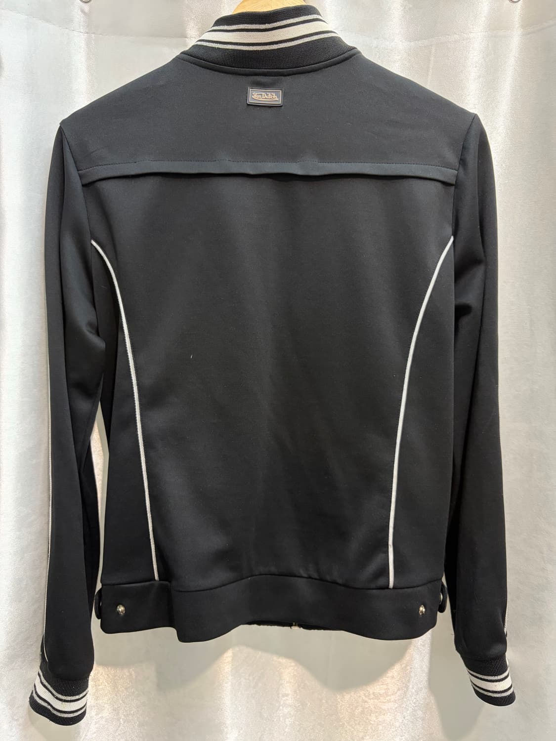 본더치 바람막이 블랙 상품이미지3