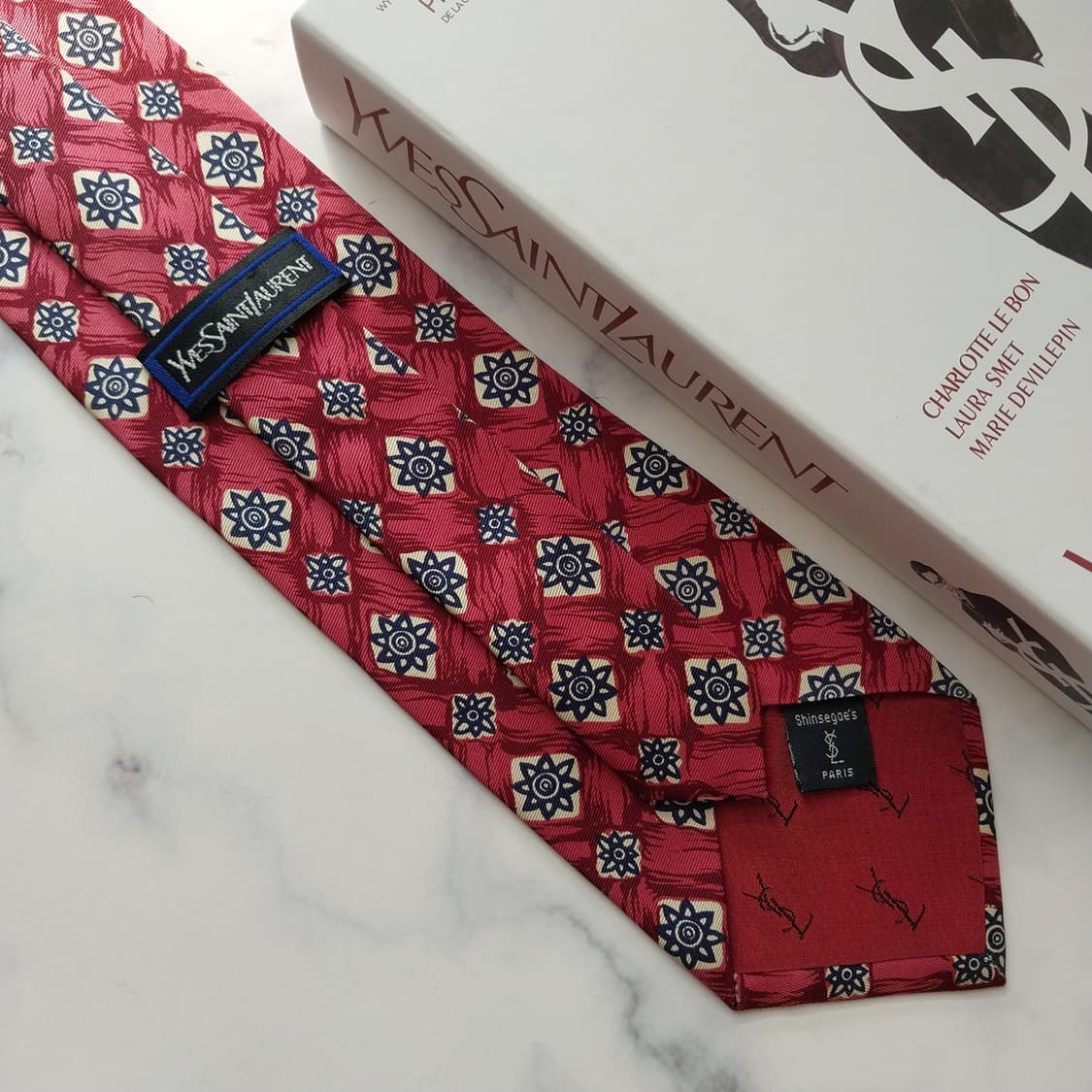 입생로랑 실크 진핑크 기하 패턴 넥타이 9.4cm A+등급 K1562
 상품이미지8