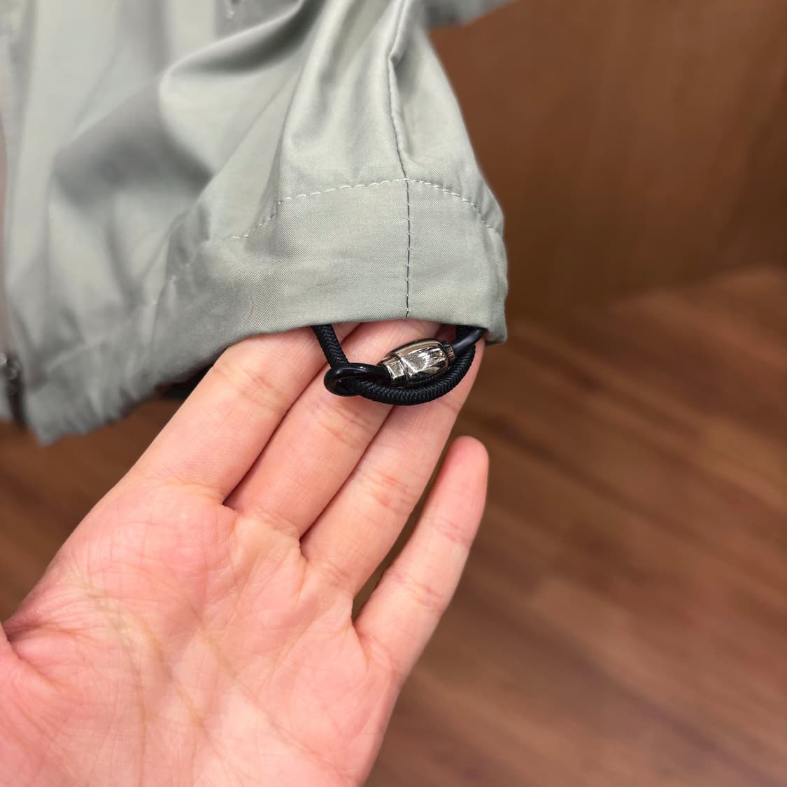 버버리 하이넥 해링턴 윈드 브레이커 자켓 로고 자수 디테일 카키 베이지 상품이미지7