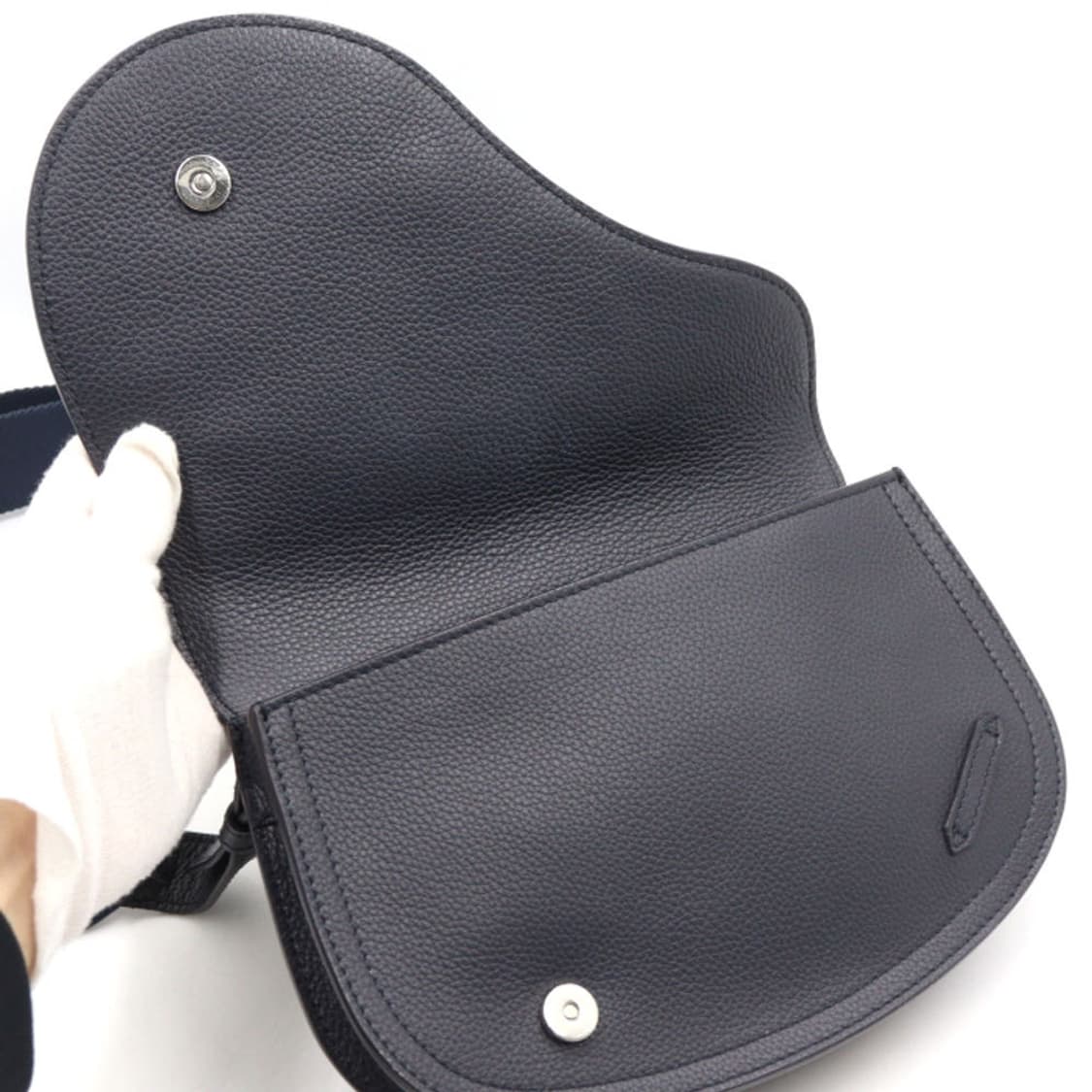 디올 SADDLE 스트랩 백 (1ADPO095YMJ) 상품이미지4