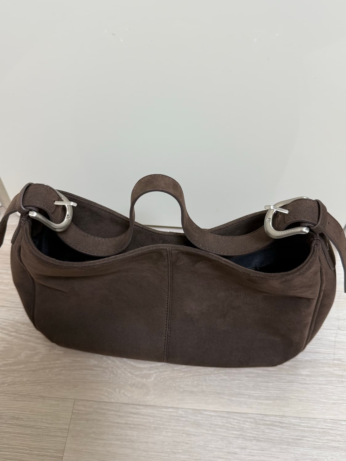 언타이디 스웨이드백 상품이미지5