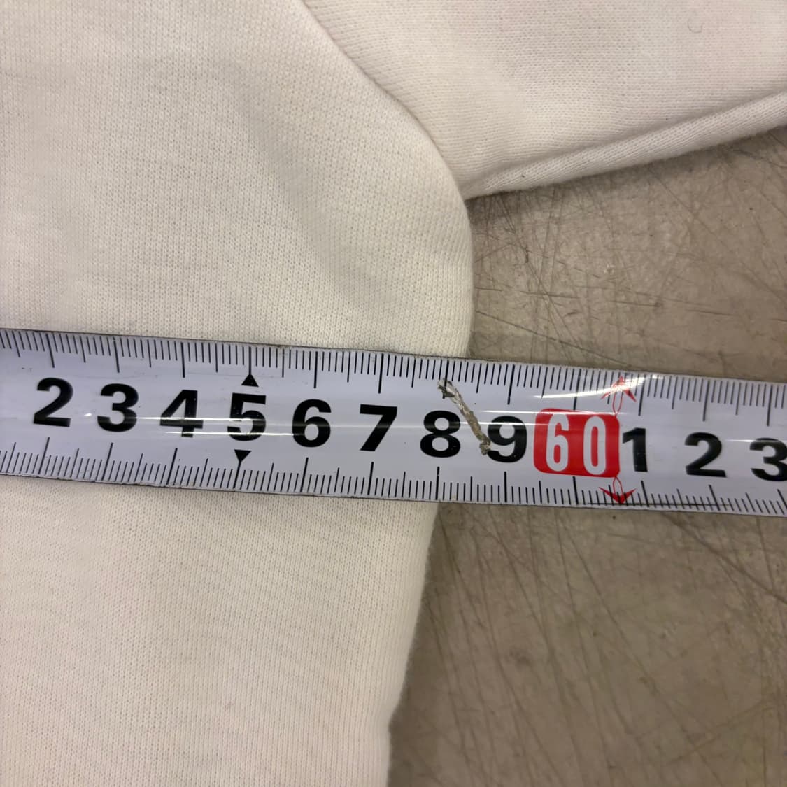 데상트 빅로고 맨투맨 상품이미지5