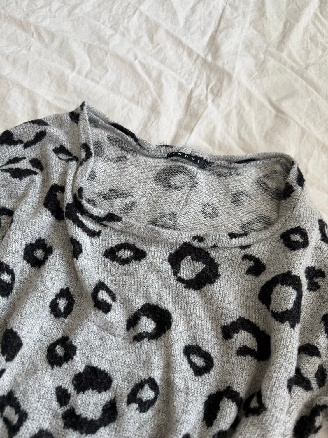 잉그니 호피 갸루 니트탑 상품이미지3