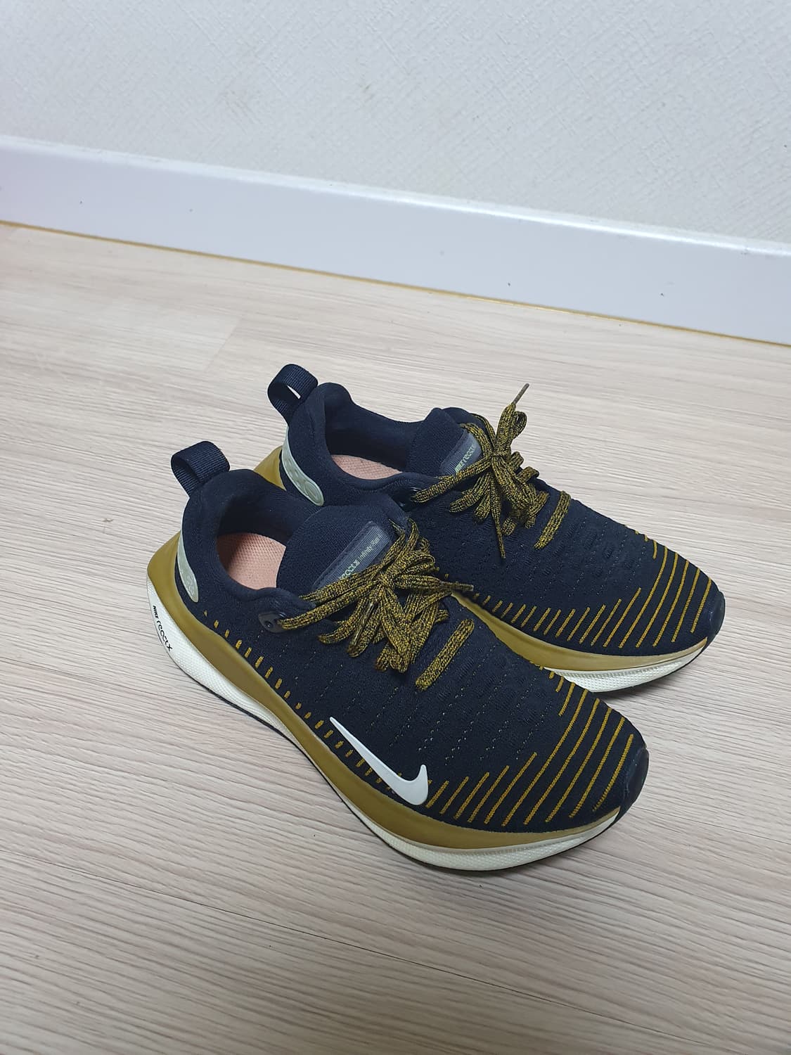 나이키 인피니티 런 4 러닝화 250 상품이미지2