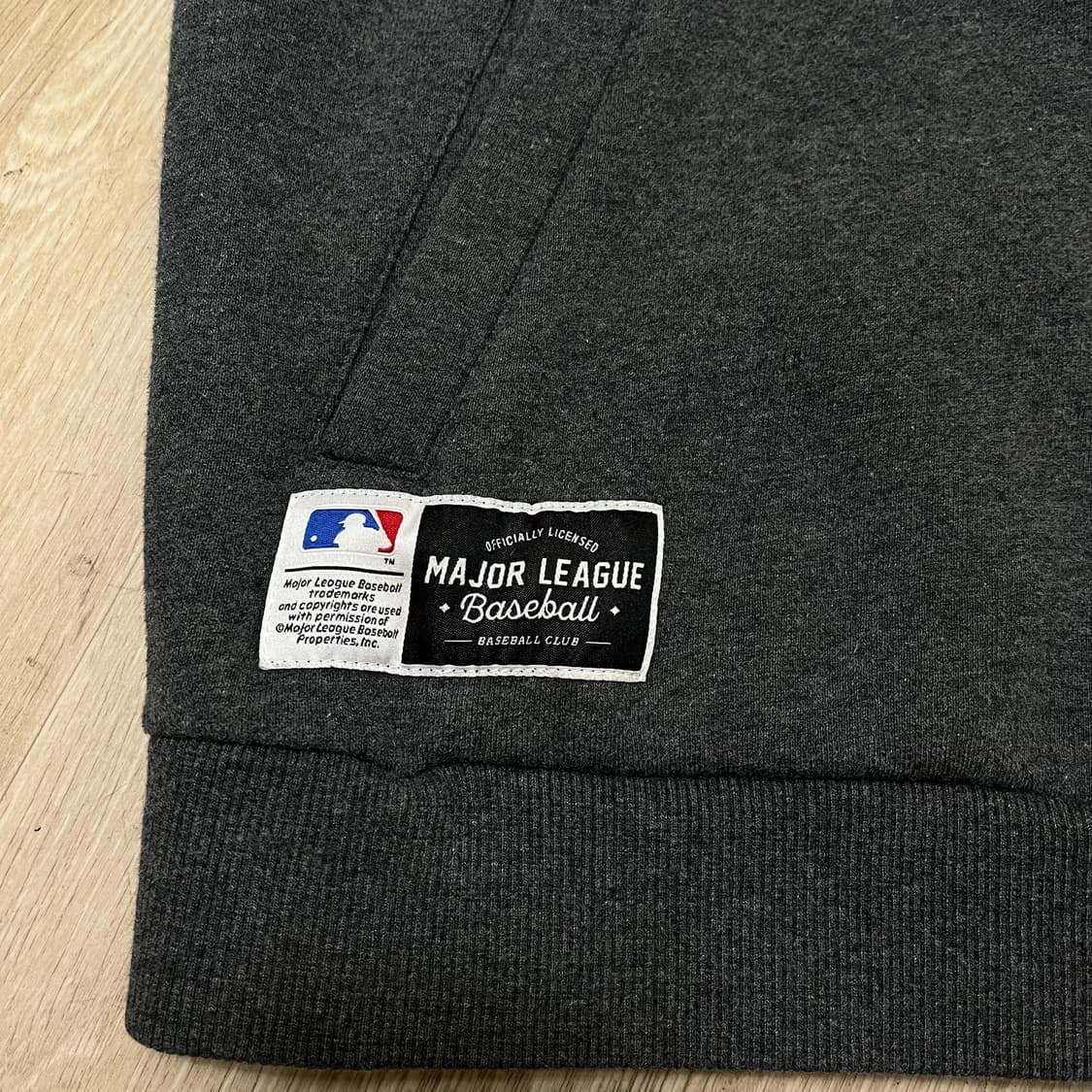 엠엘비 뉴욕양키스 빅로고 약기모 후드티 [차콜] L/100 상품이미지7