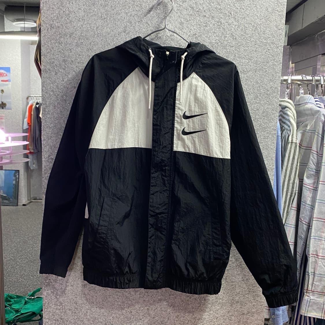 나이키 더블스우시 블랙 바람막이 B4303 상품이미지2