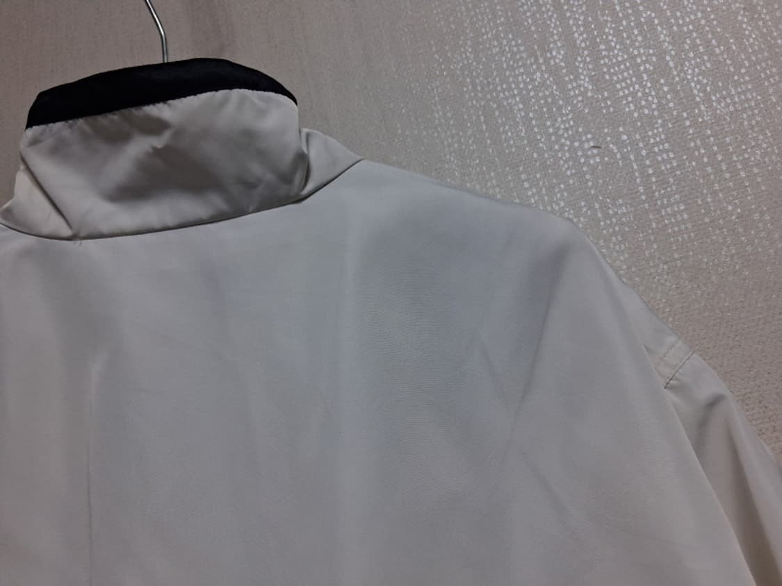 Sergio Tacchini 화이트 반집업 바람막이점퍼 반기모 춘추 루즈 상품이미지5