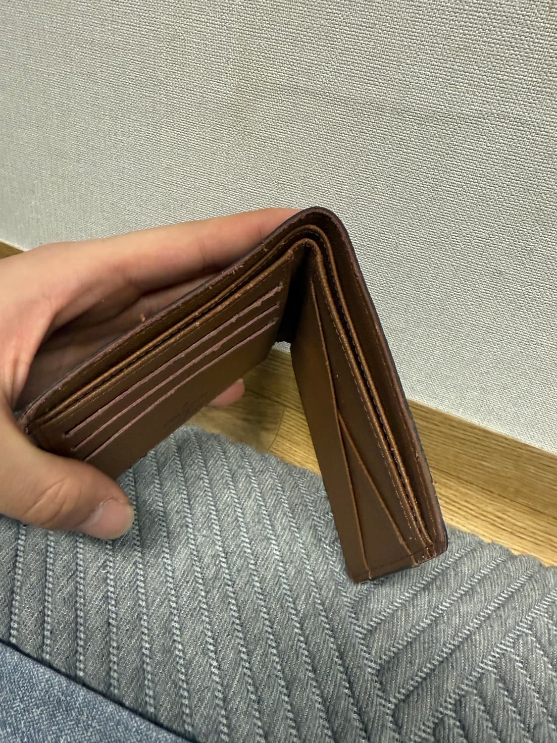 루이비통 반지갑 상품이미지3