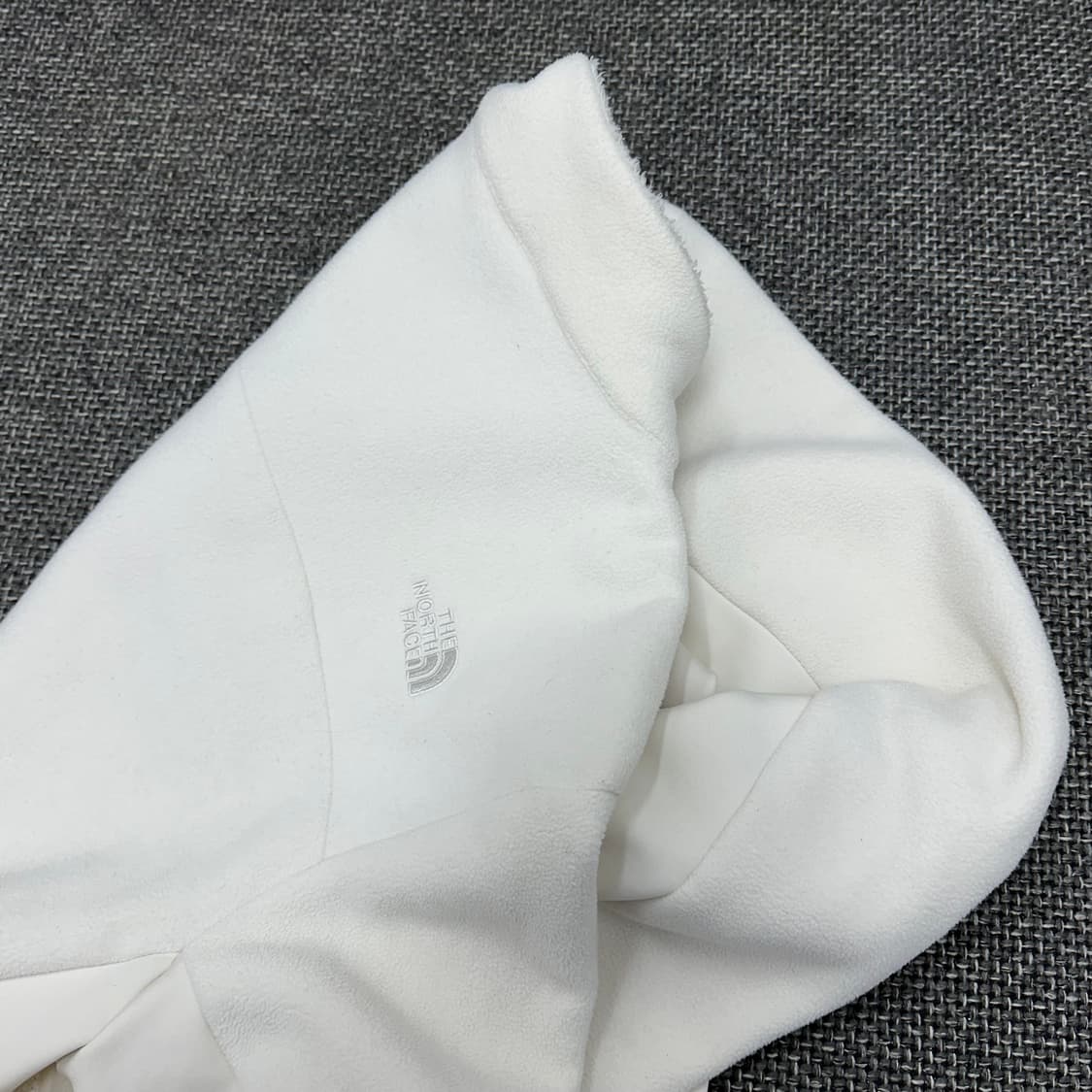 노스페이스 화이트 후리스 XL 상품이미지8