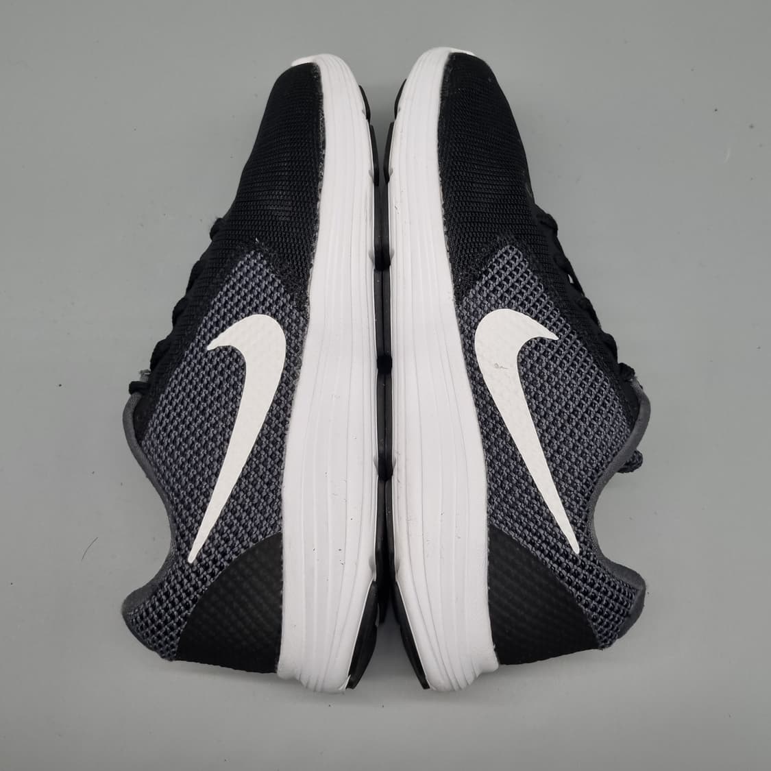 나이키 레볼루션 3 여성운동화235  상품이미지5