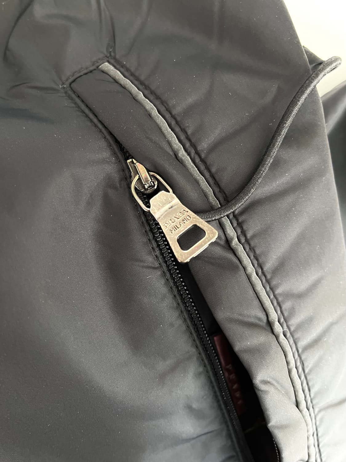 프라다 스포츠 아카이브 유틸리티 후드 머플러 상품이미지6