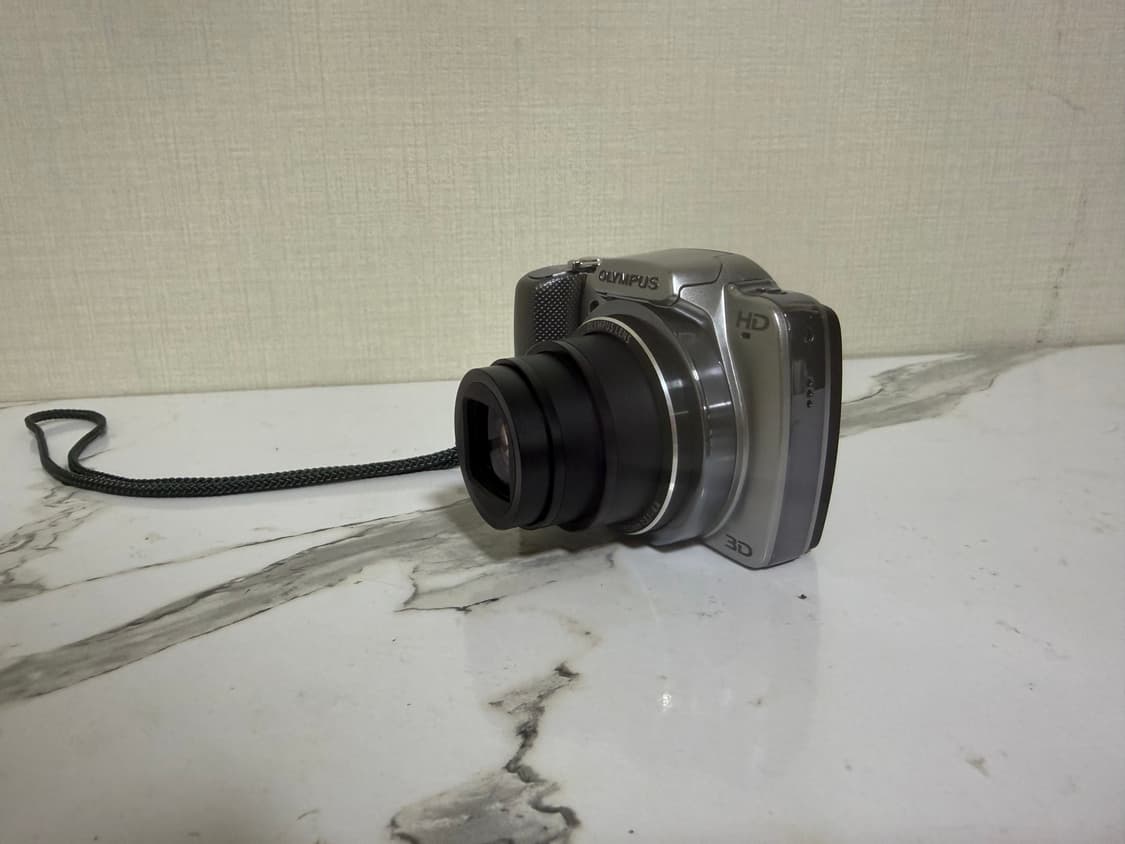 올림푸스 sz-10 카메라(하이엔드) + 고라 케이스 포함 상품이미지4