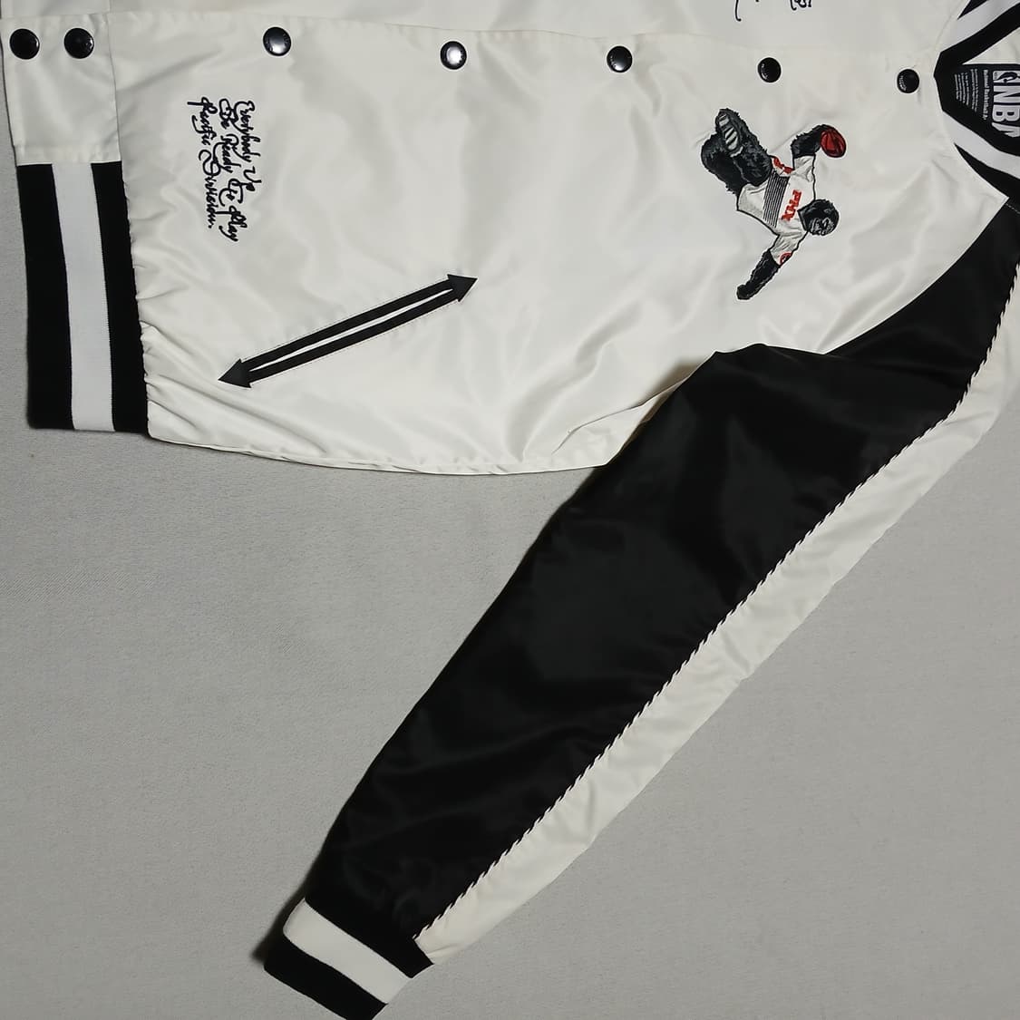 nba 엔비에이 고릴라 피닉스 선스 자수 스카잔 자켓 새틴 상품이미지4