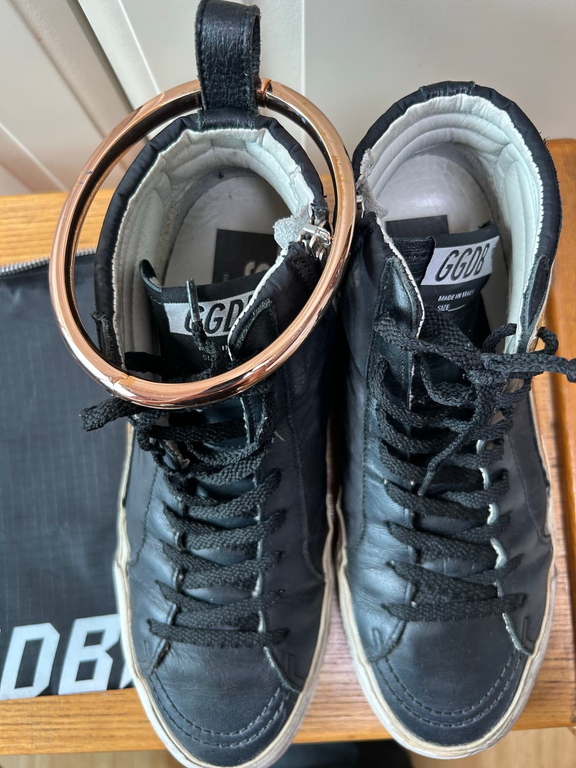 Golden goose 골든구스 블랙 하이탑 38사이즈 상품이미지2