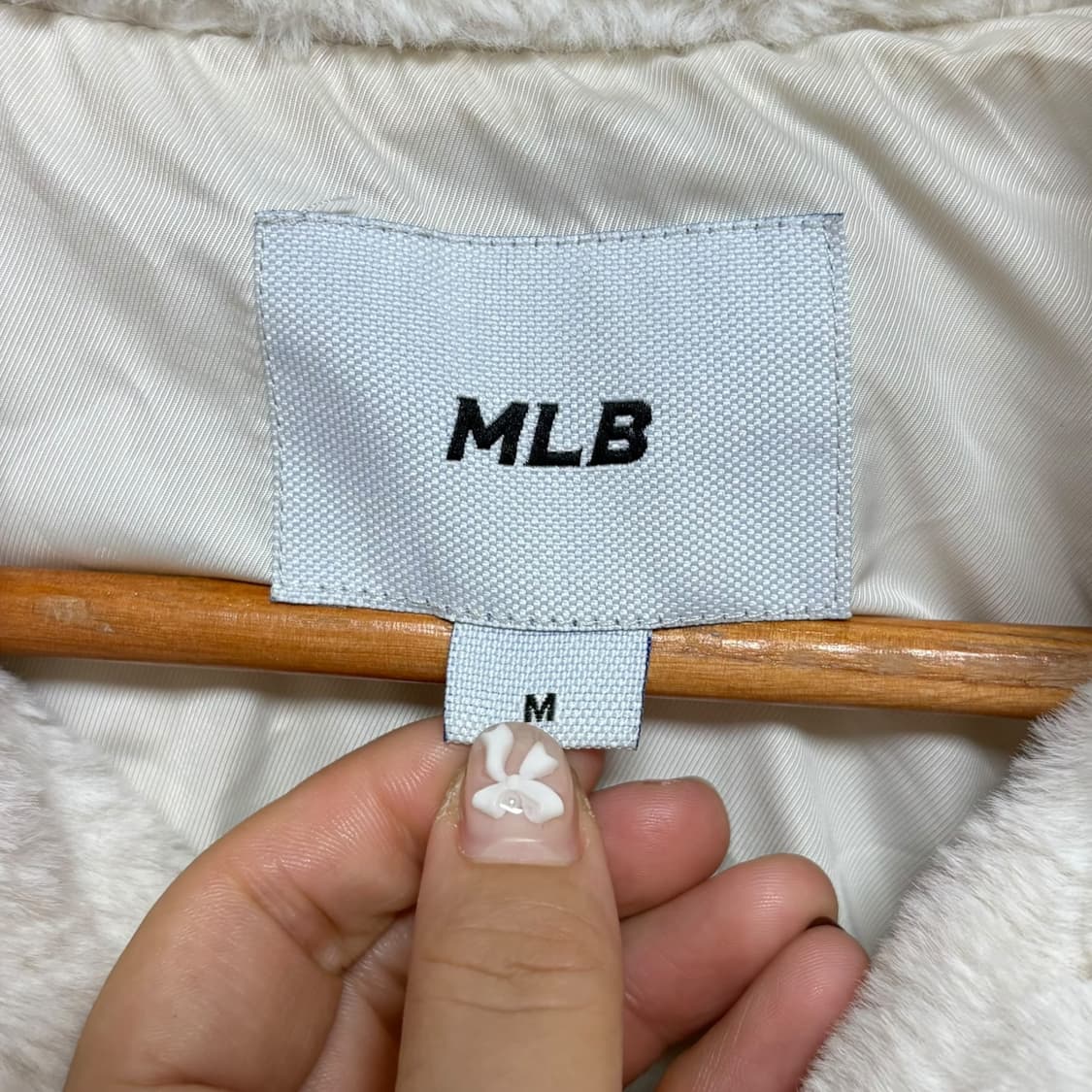 3826 MLB 아이보리 에코퍼 양키즈 뉴에라 빅로고 퍼자켓 상품이미지4