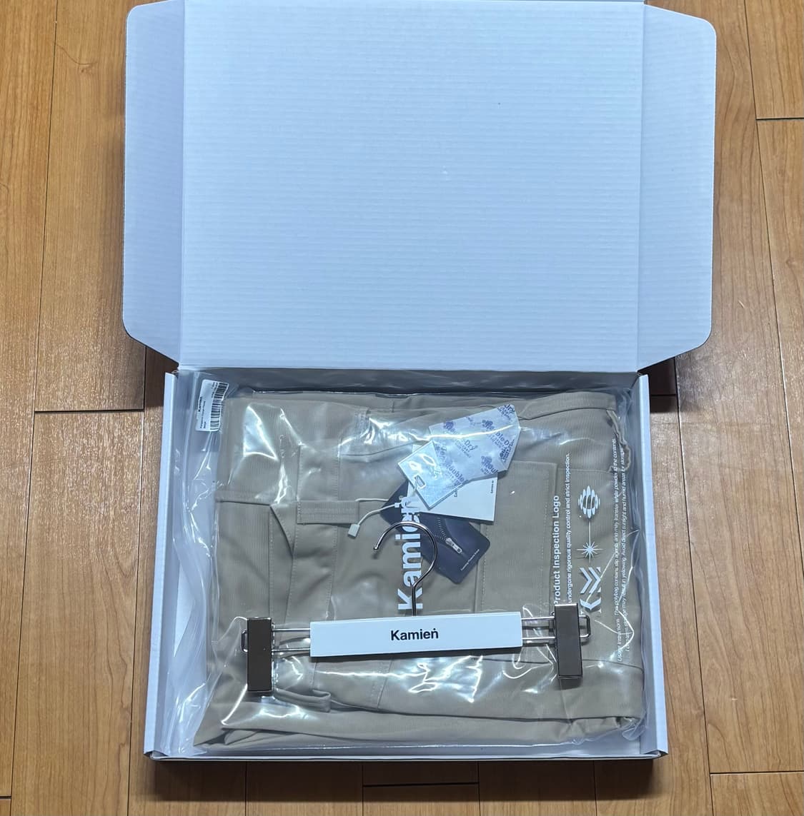 [새상품] (1) Kamien 카미엔 캥거루 카고팬츠 베이지 상품이미지2