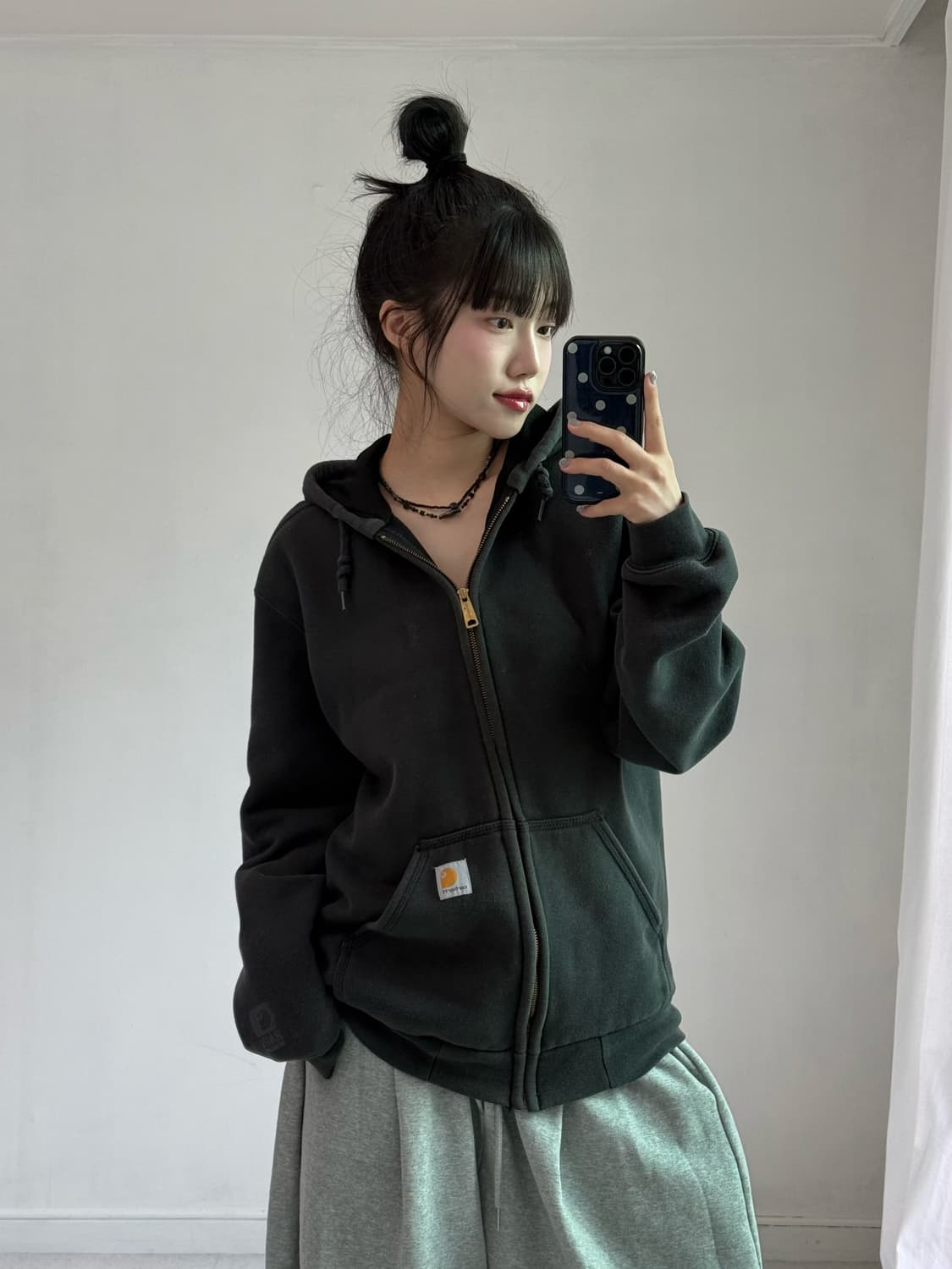 칼하트 블랙 후드집업 상품이미지1