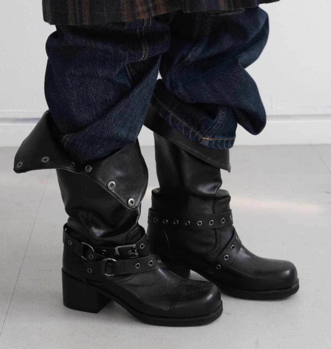 피키소사이어티 Two-Way Buckle Boots 230 상품이미지2