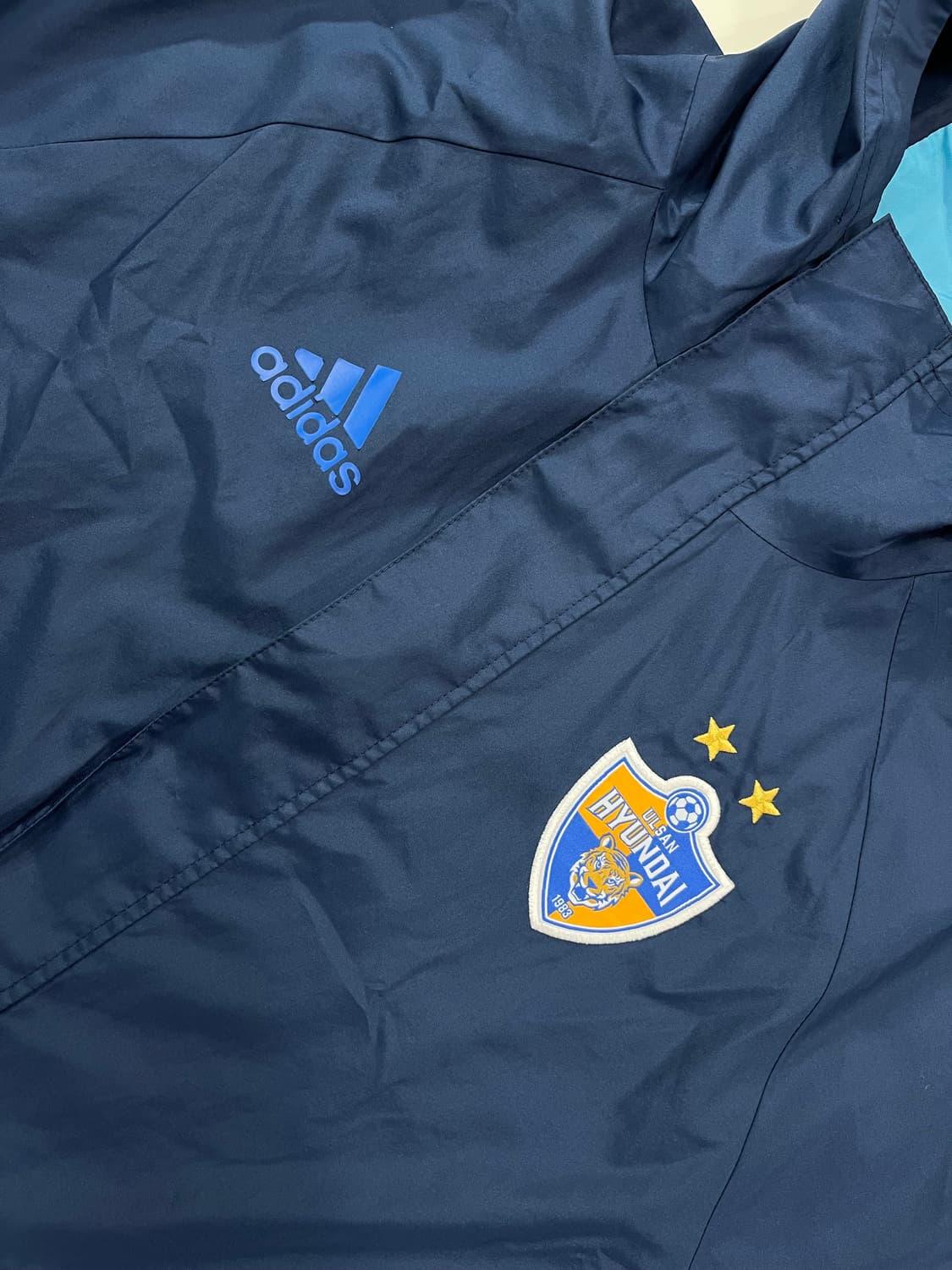 아디다스 울산 HD FC 바람막이 상품이미지5