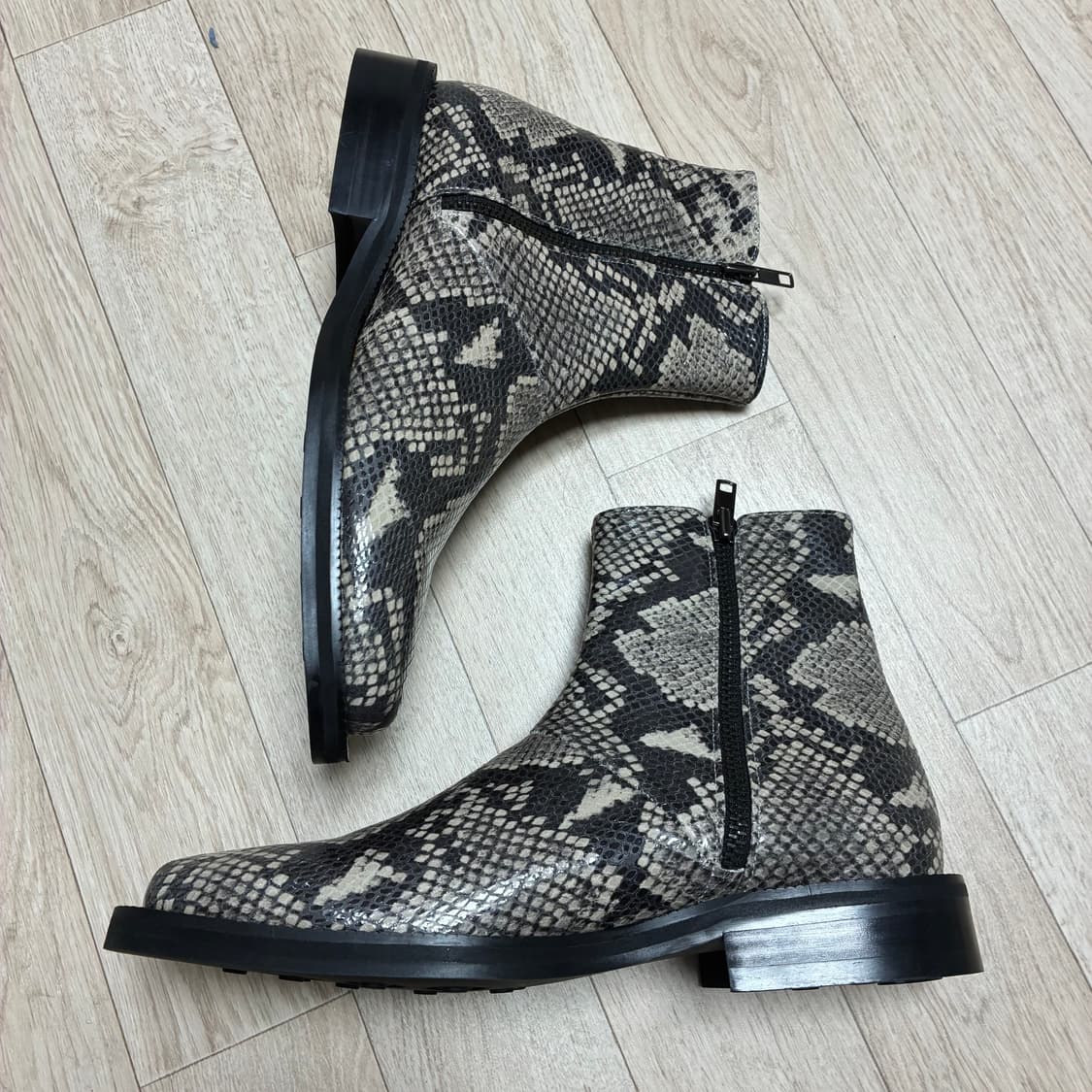 [새상품] 피렌체아뜨리에 PHYTHON 스퀘어토 앵클부츠 9410-ZP  상품이미지9