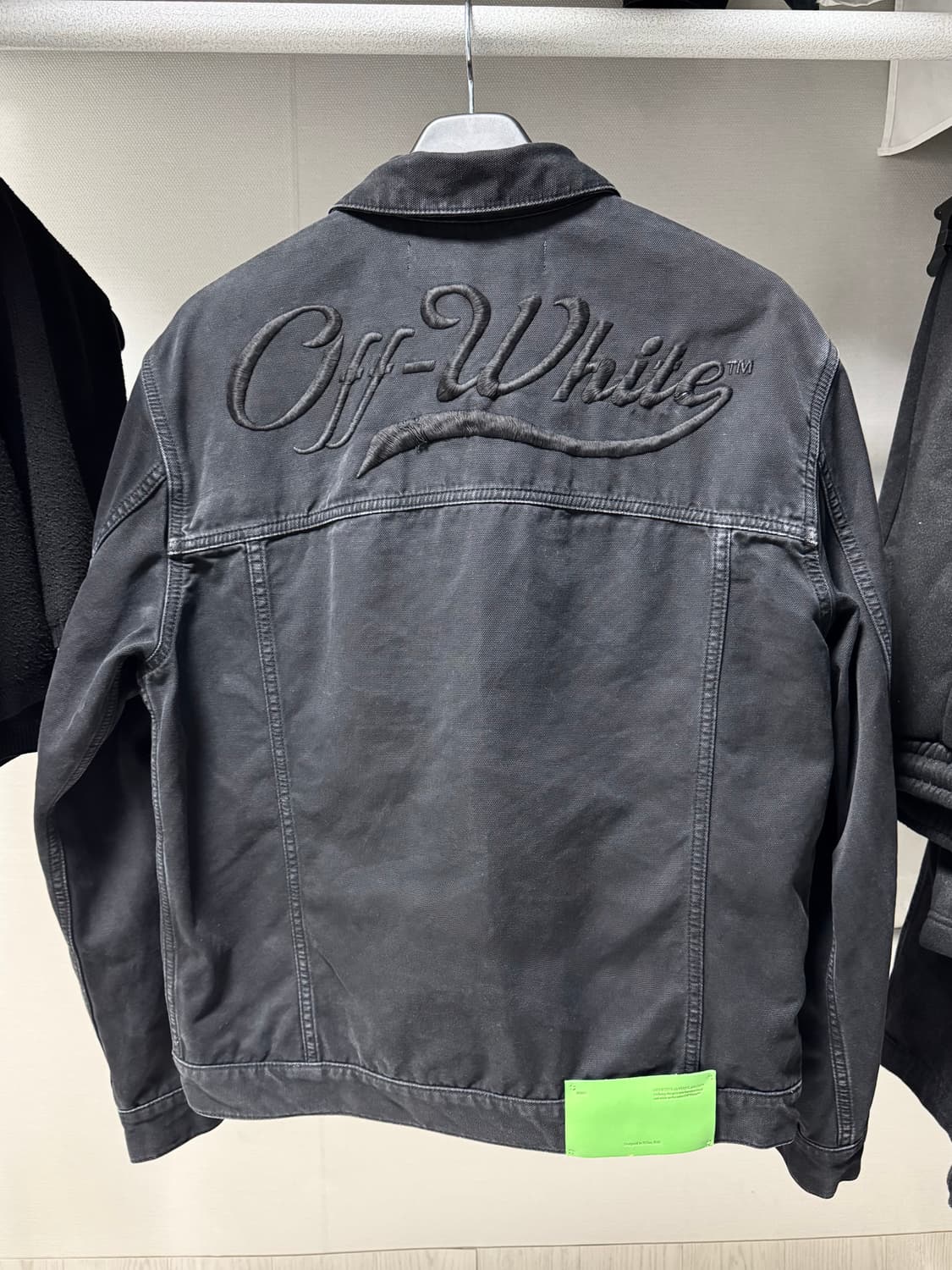 오프화이트 웨이브 캔버스 스케이트 자켓 M 팝니다 상품이미지2