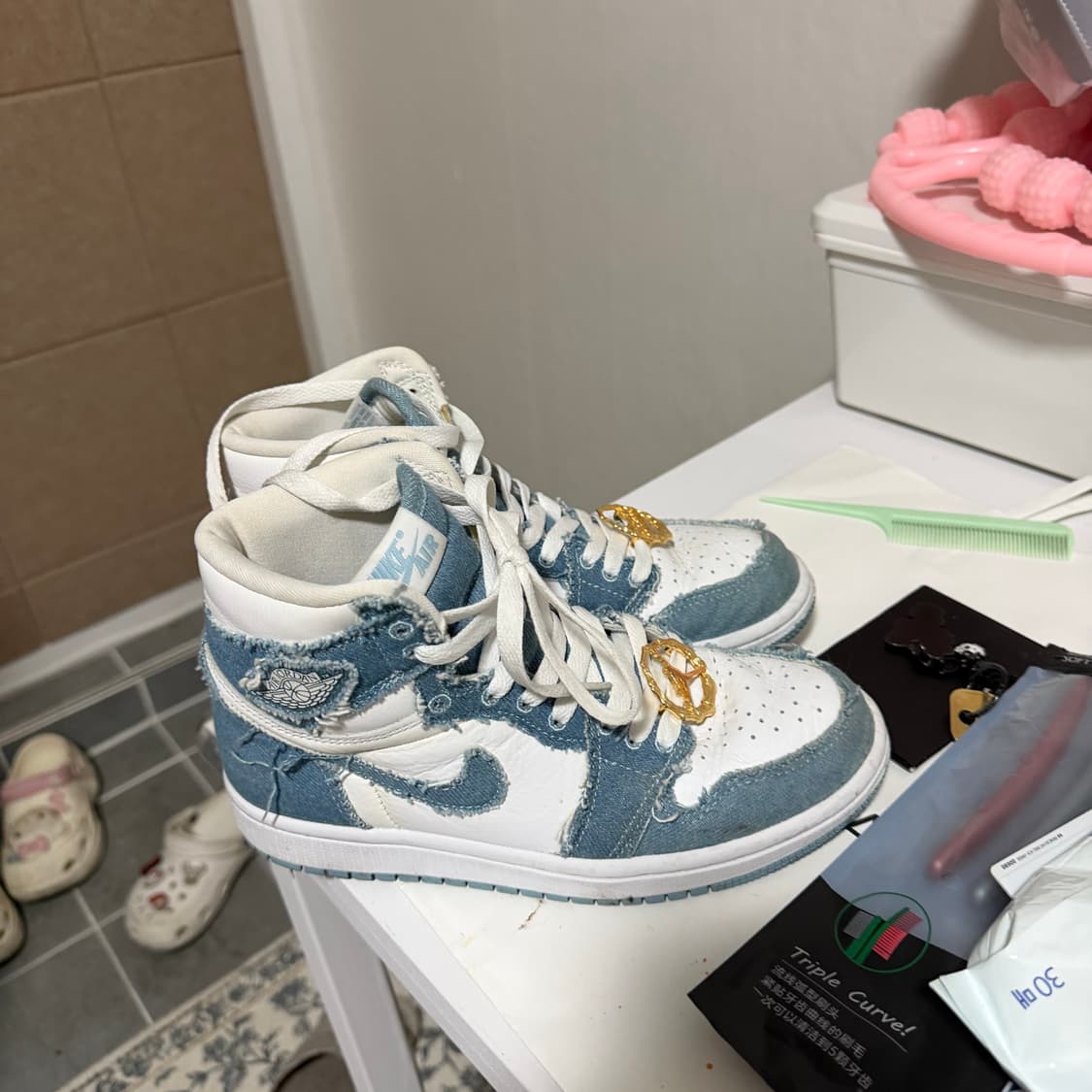 나이키 조던1 하이 데님, 코코넛밀크 230 2개 떨이 상품이미지3