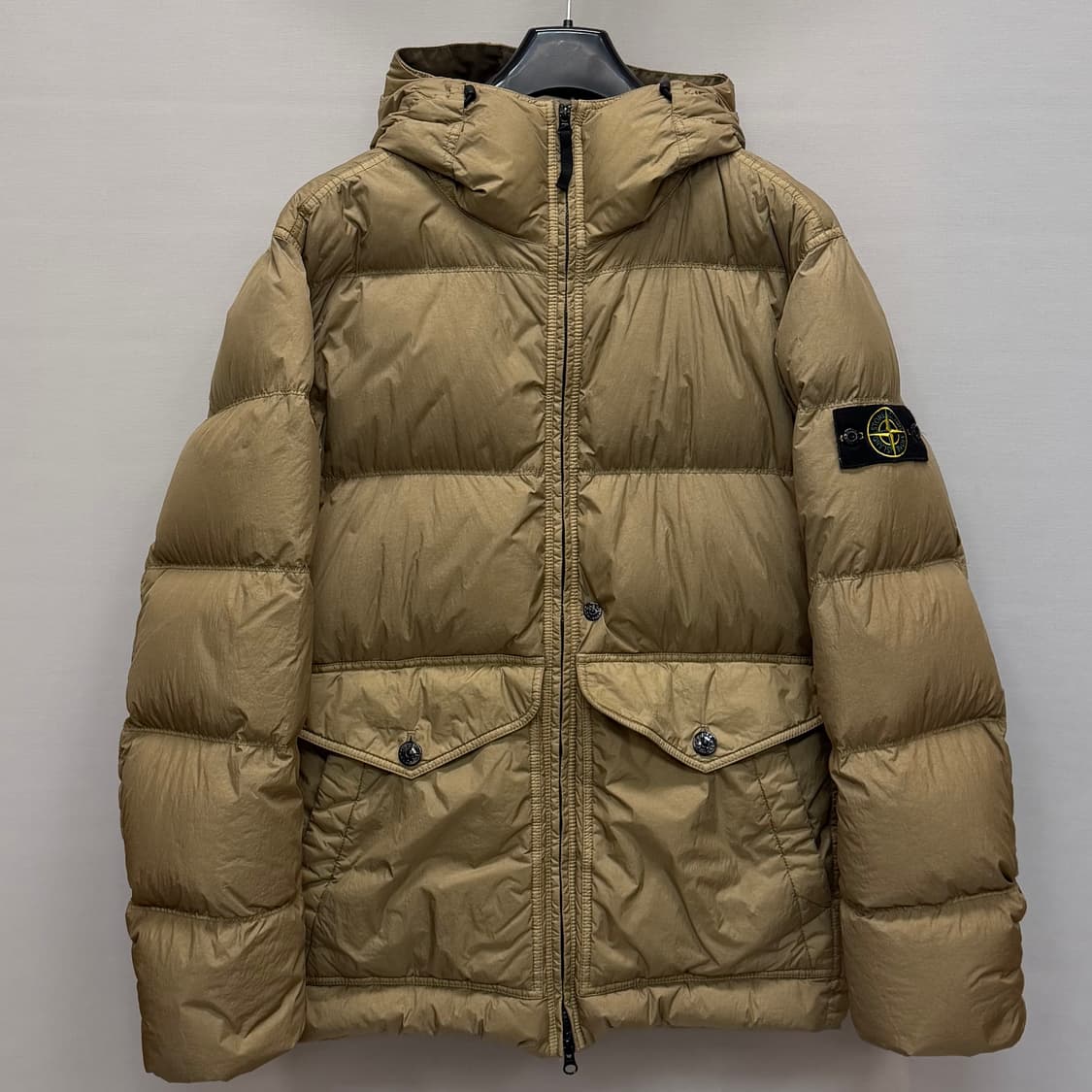 스톤아일랜드 크링클랩스 리사이클드 나일론 패딩 ( 105 ) 상품이미지4