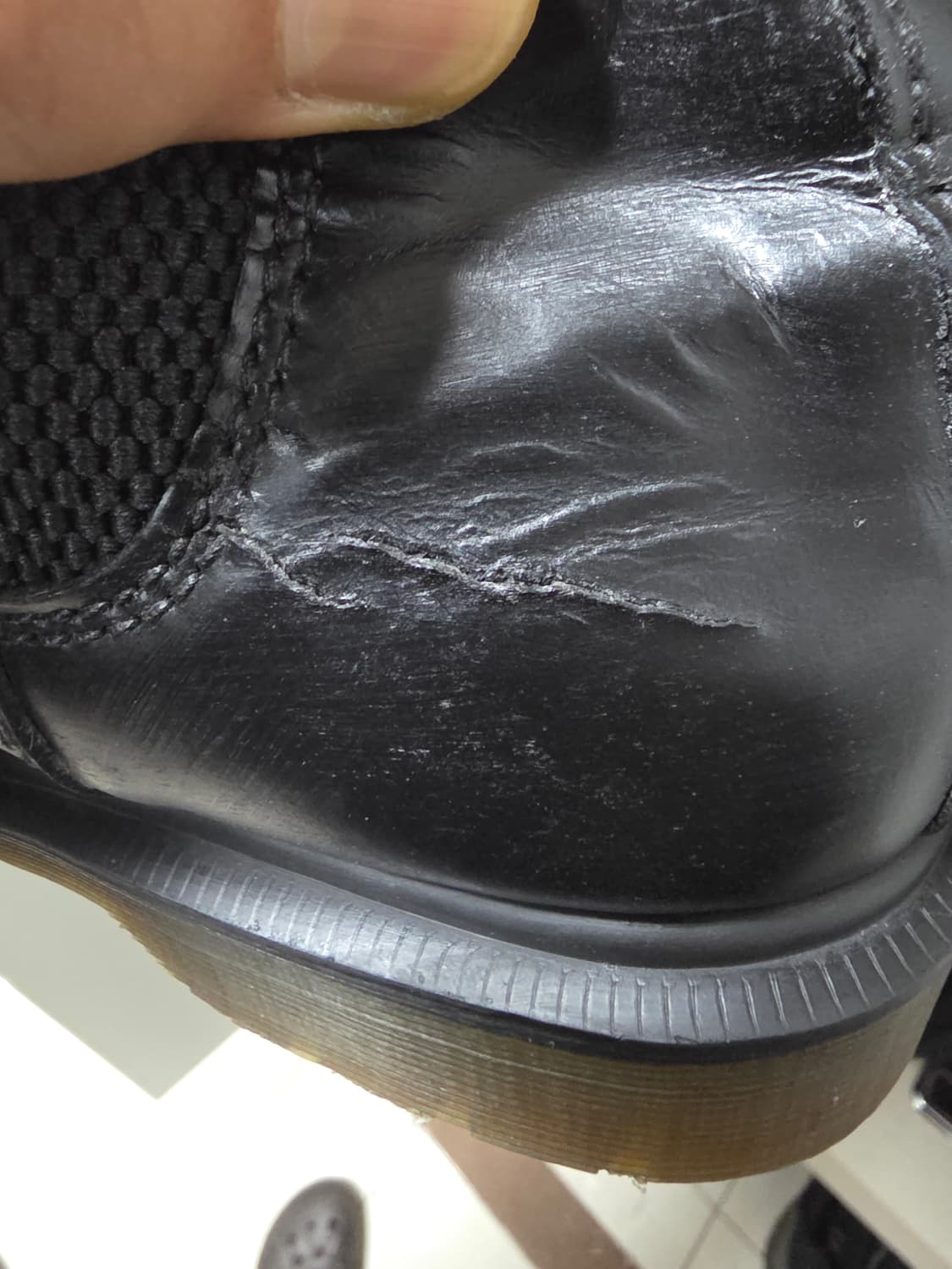 닥터마틴 2976 스무스 UK7 (260) 판매합니다 상품이미지5