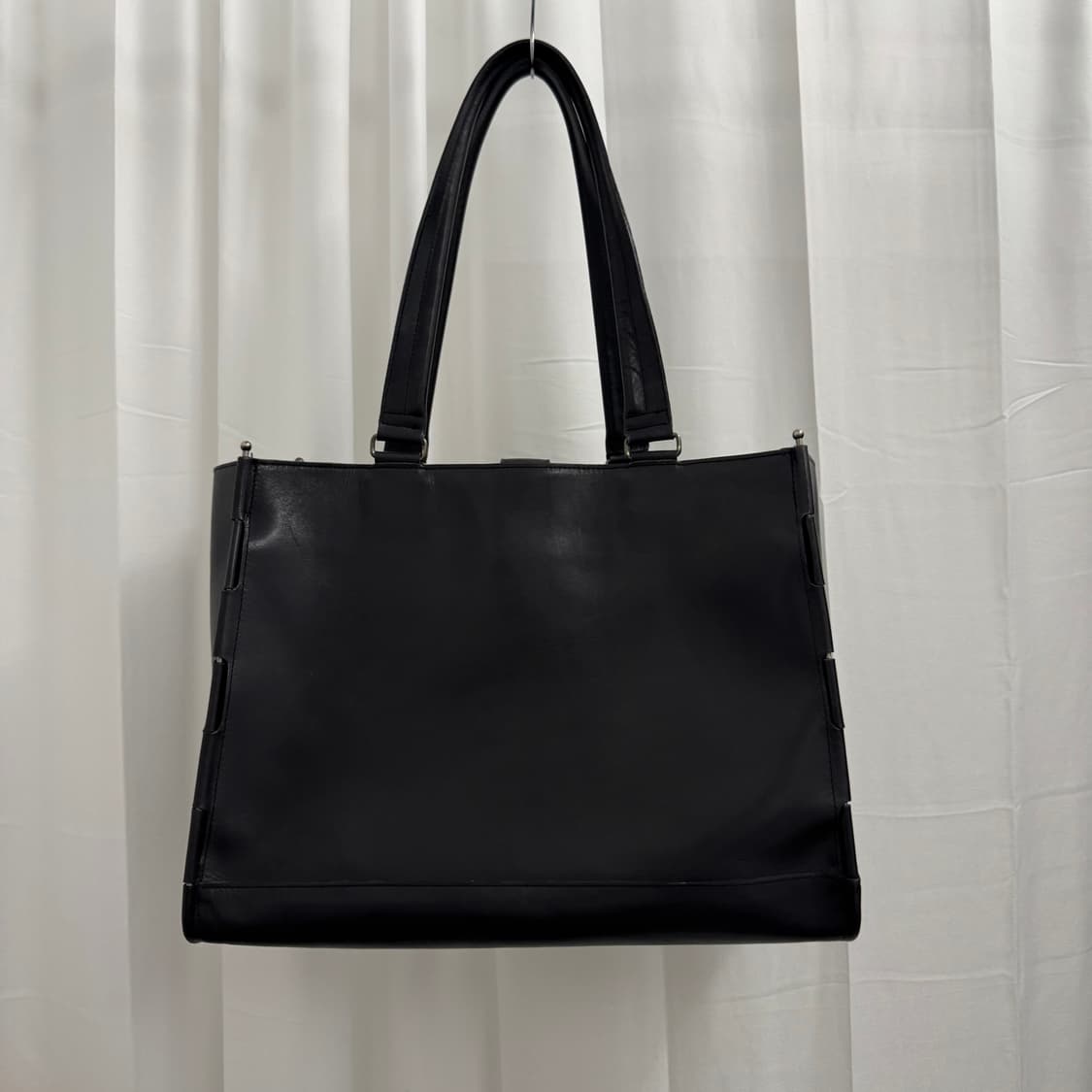 이세이 미야케 레더 힌지 토트백 상품이미지3