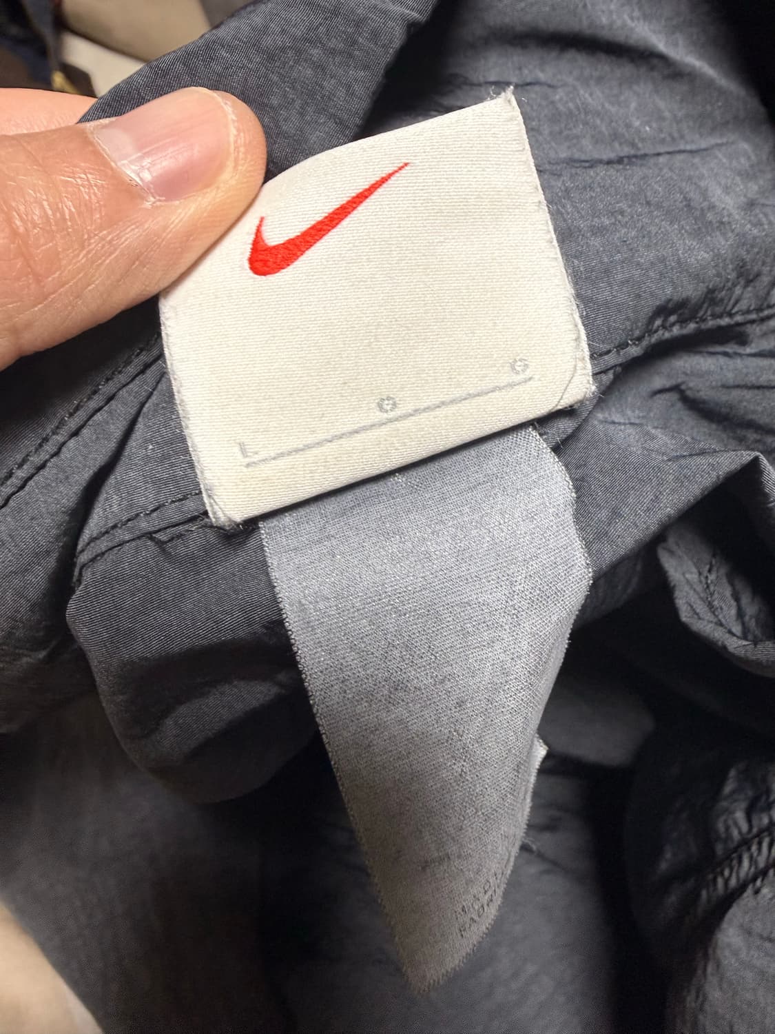 나이키 스투시 윈드러너 느와르 l 상품이미지7