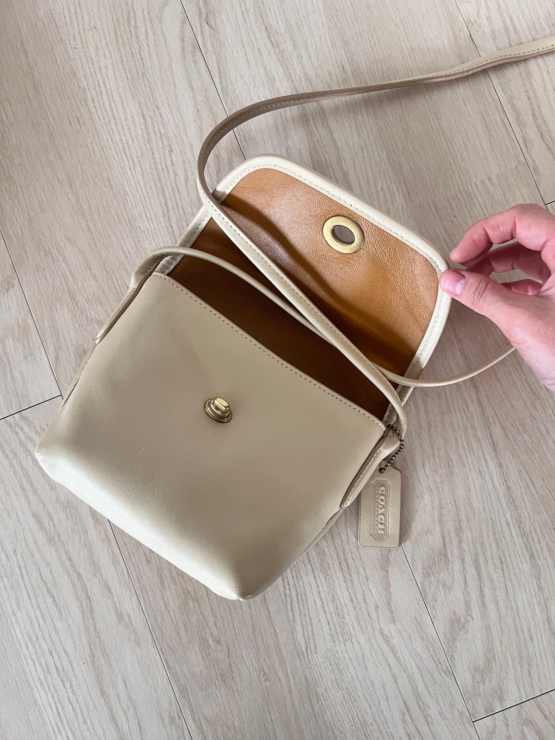 올드 코치 리미티드 에디션 레더 크로스백 2905 상품이미지3