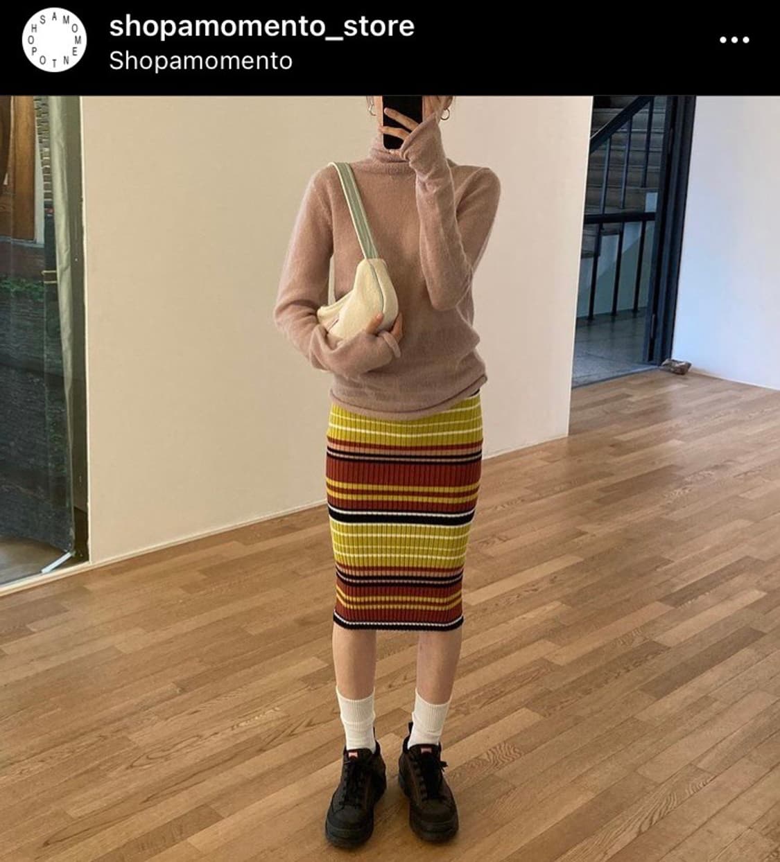 아모멘토 시어 터틀넥 풀오버 라일락 상품이미지4