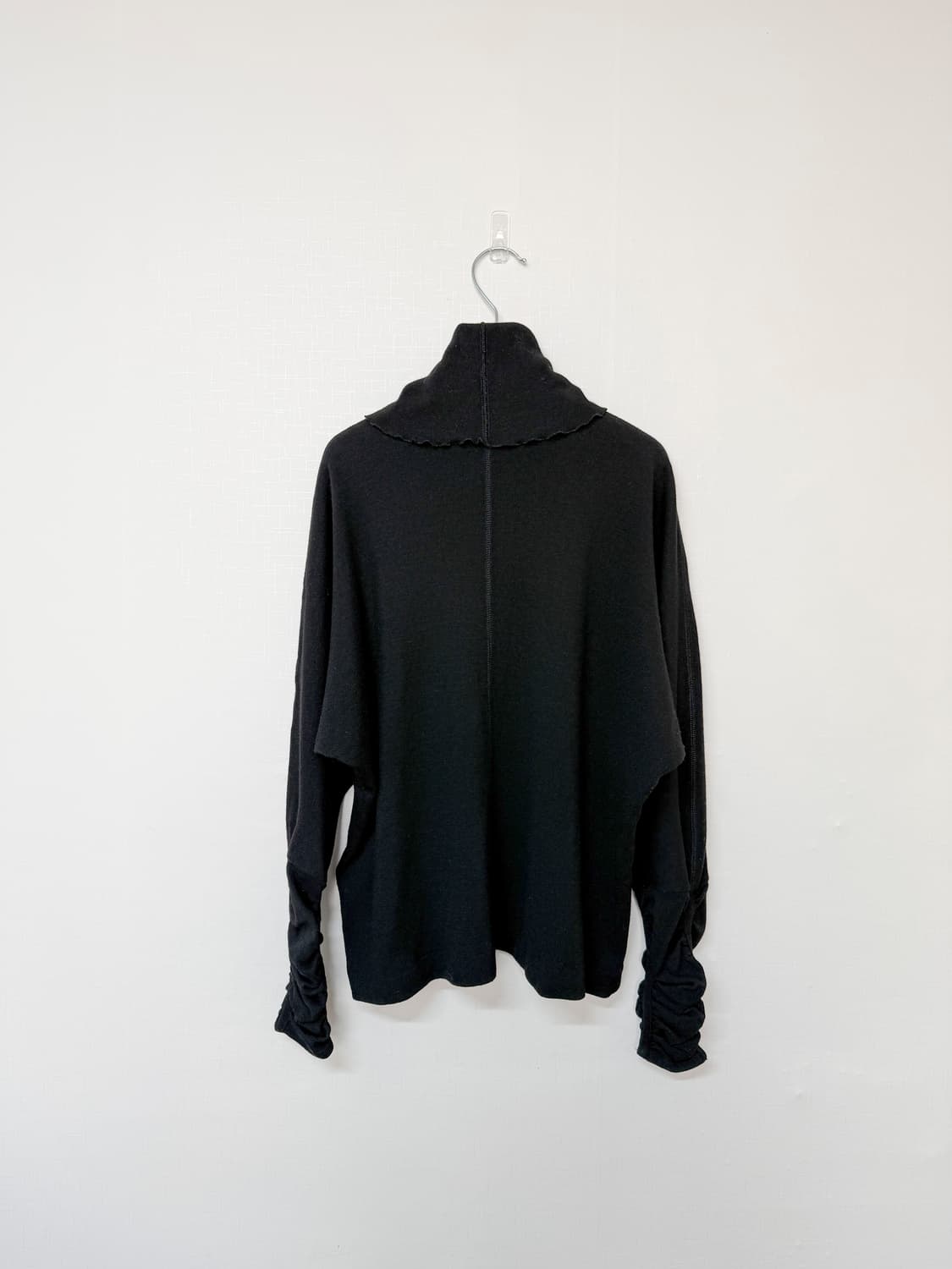 issey miyake 셔링 터틀넥 울 니트 상품이미지7