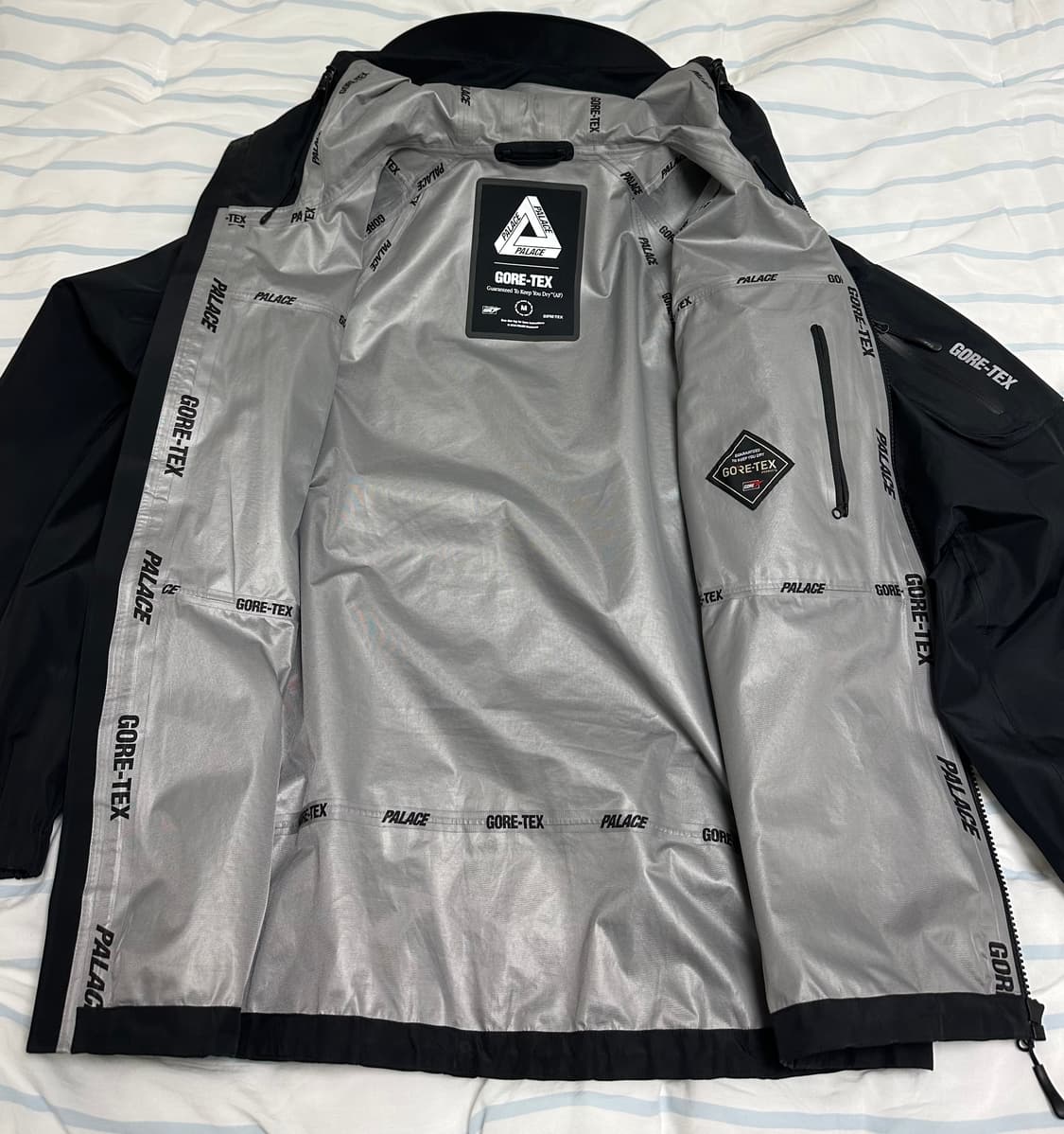 팔라스 고어텍스 카고 자켓 블랙  상품이미지3