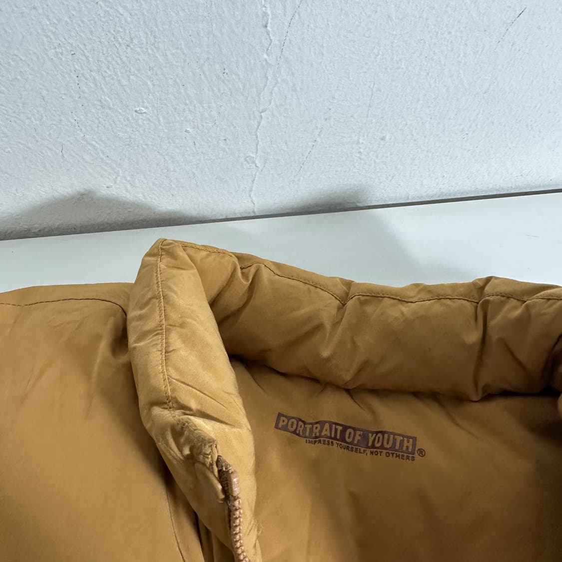 우먼FREE 스컬프터 카멜 리버시블 구스다운 패딩 상품이미지5