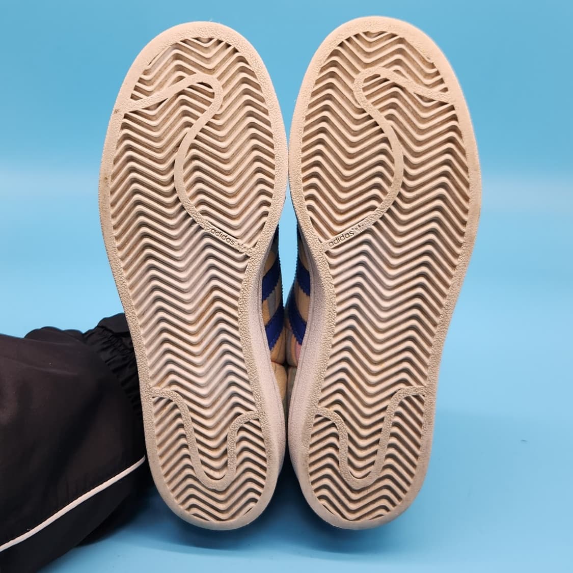 oo 아디다스 슈퍼스타 플로럴 여성스니커즈240  상품이미지3