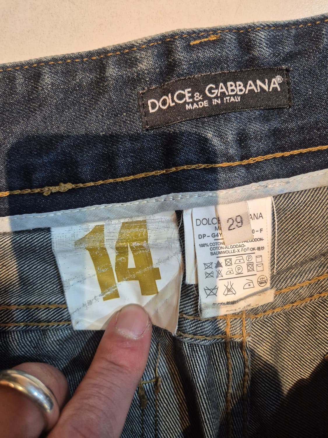 돌체앤가바나 청바지 14 판매합니다
시착만한 새것 같은 중고입니다
1호선 상품이미지2