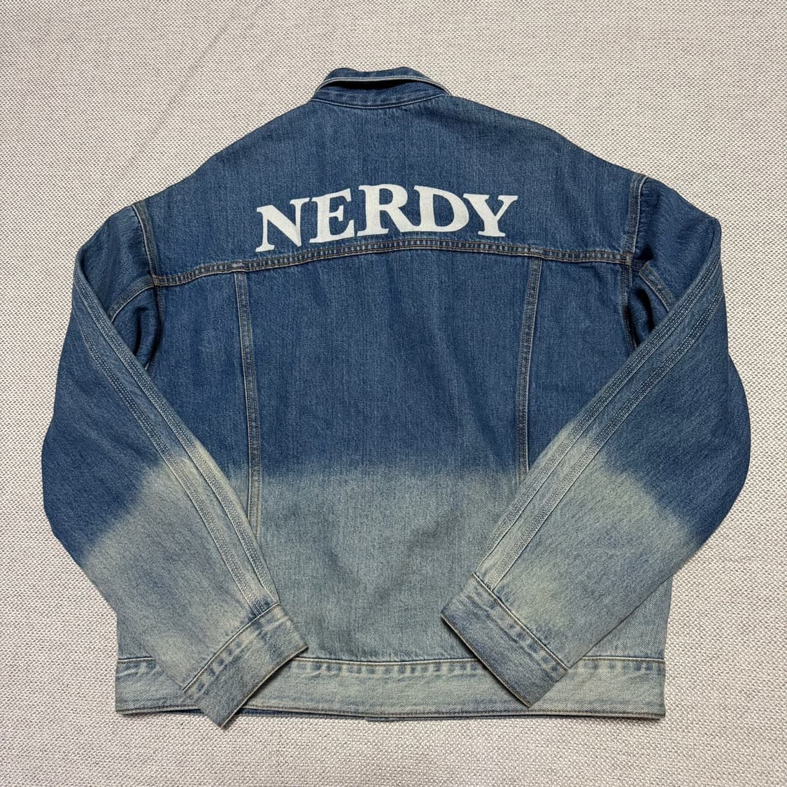 널디 NERDY 워싱 데님 트러커 자켓 상품이미지5