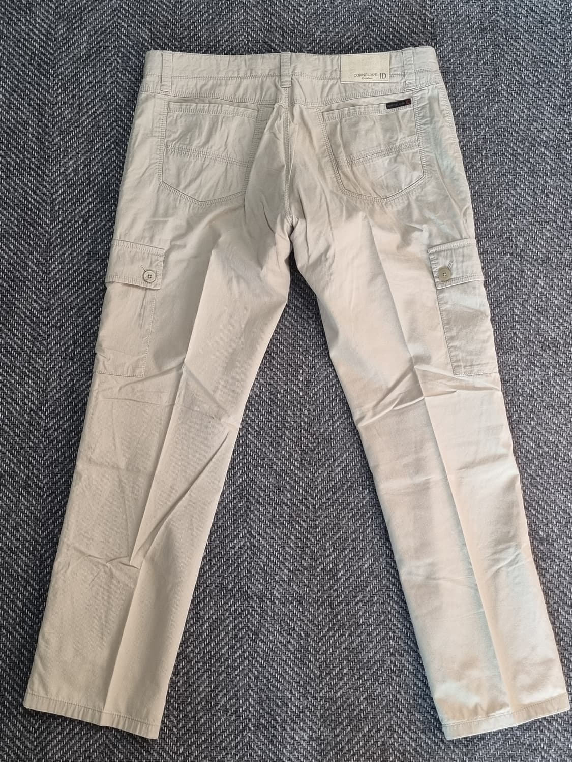 Corneliani ID — 베이지 카고 트라우저 상품이미지4