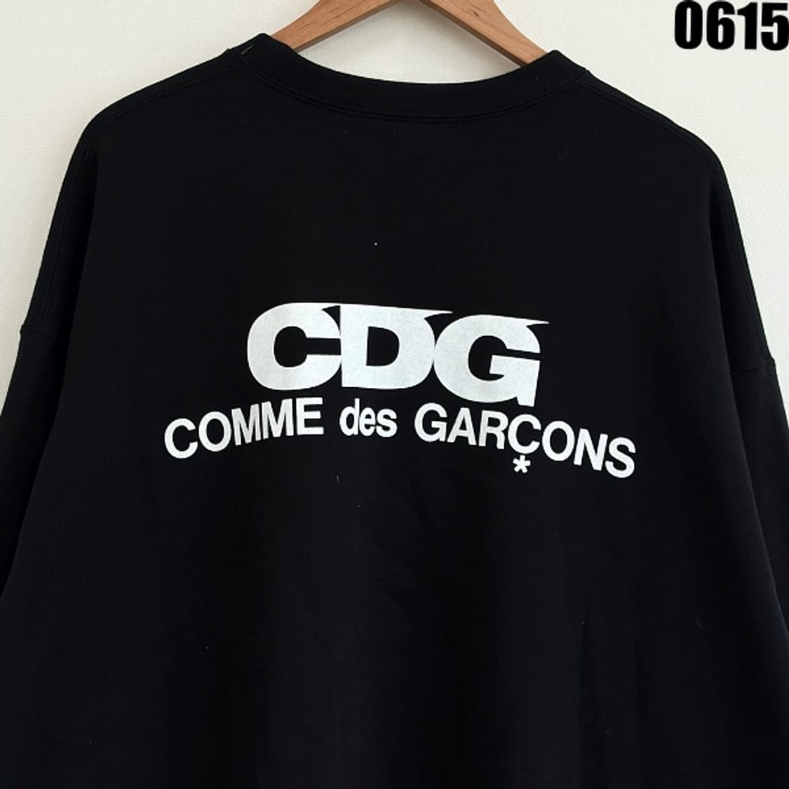 꼼데가르송 CDG 블랙 컬러 맨투맨 M 0615 상품이미지10