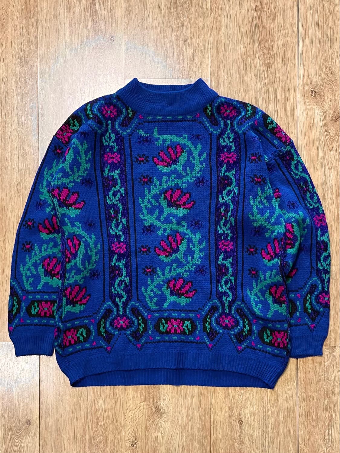 택포) Made Italy 빈티지 플라워 패턴 어글리 니트 스웨터 상품이미지1