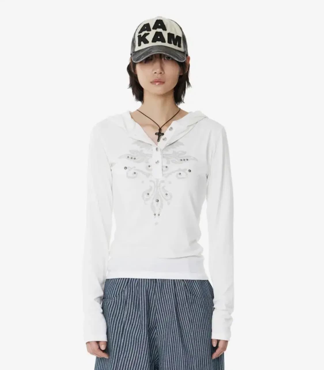 아캄 스터드 후드 롱슬리브 상품이미지1