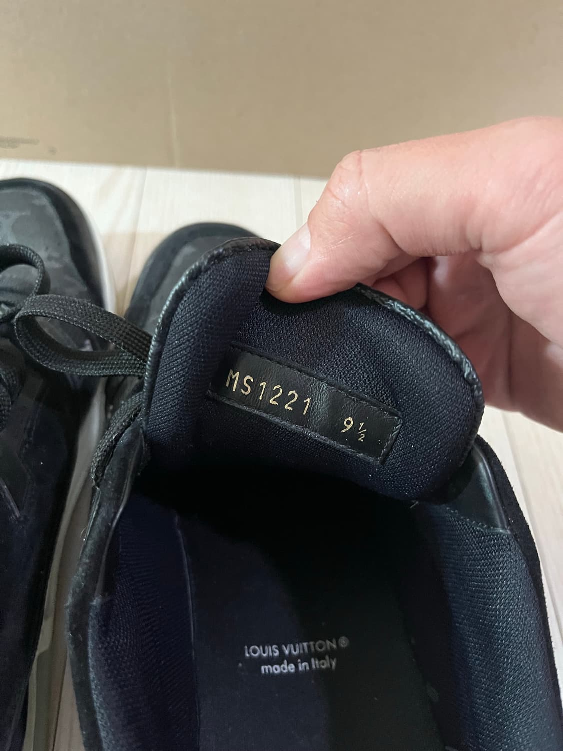 루이비통 트레이너 9.5(285) 상품이미지8