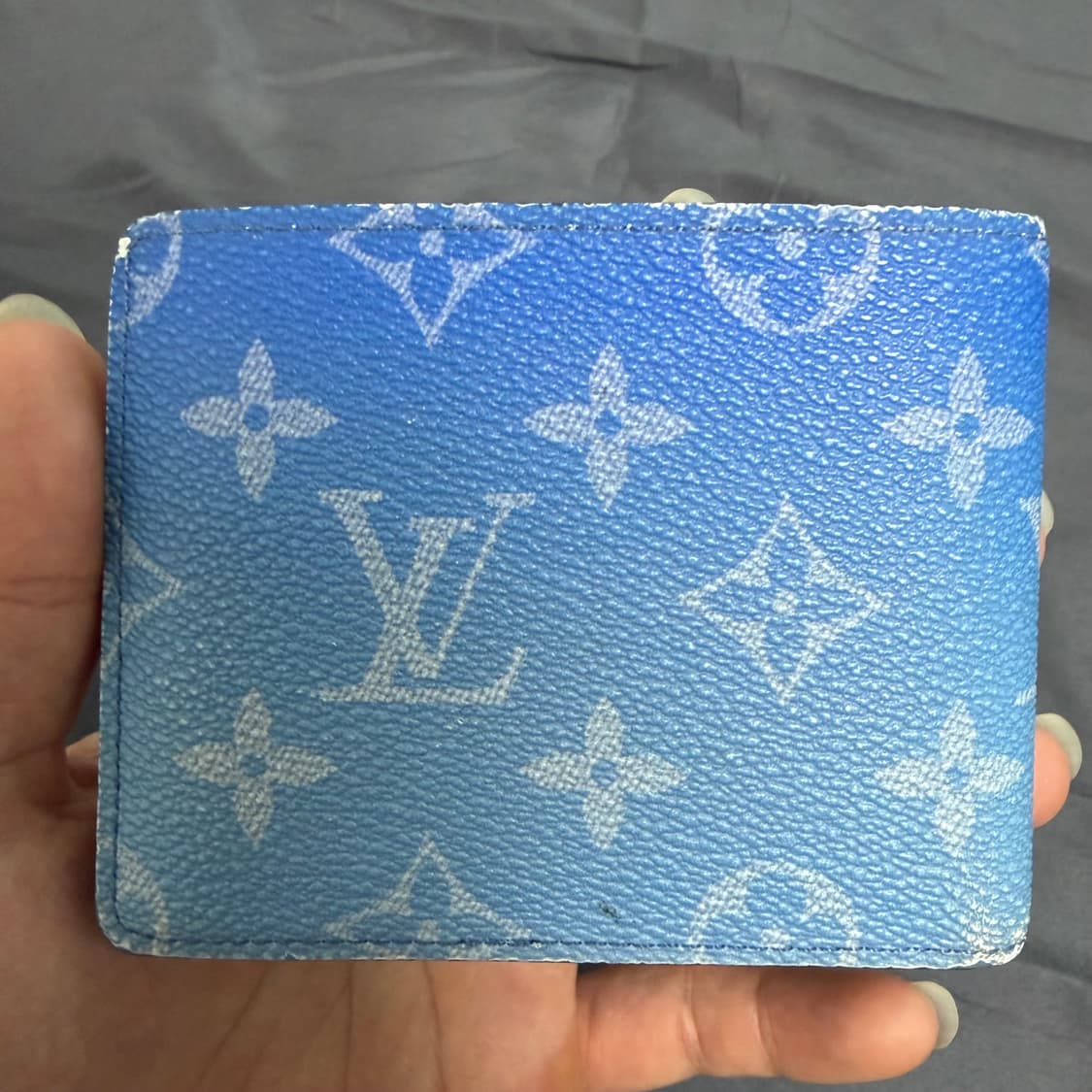[새상품급.정품] 루이비통 이클립스 클라우드 반지갑 상품이미지3
