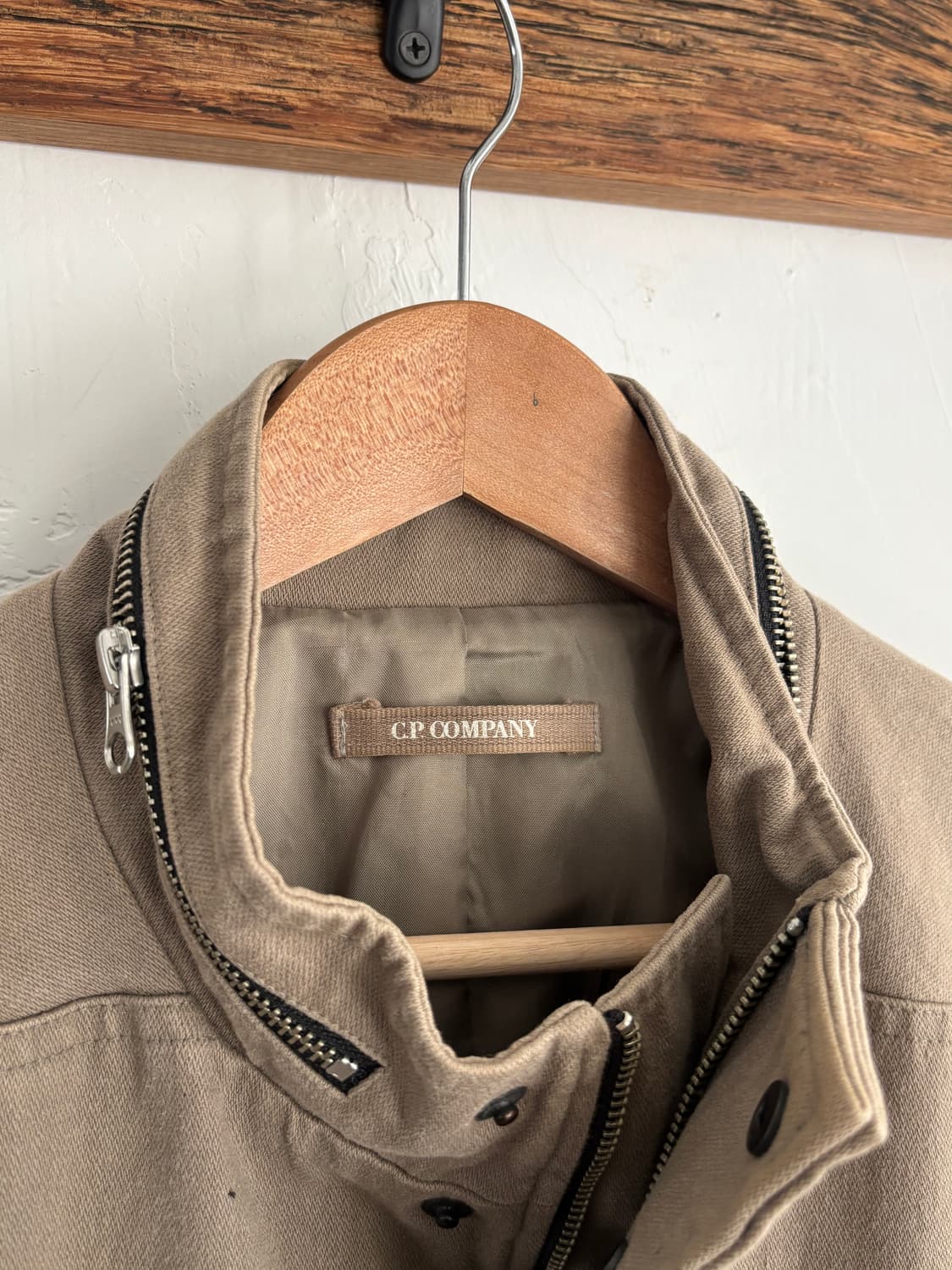 C.P. Company 씨피컴퍼니 베이지 하이넥 야상 상품이미지6