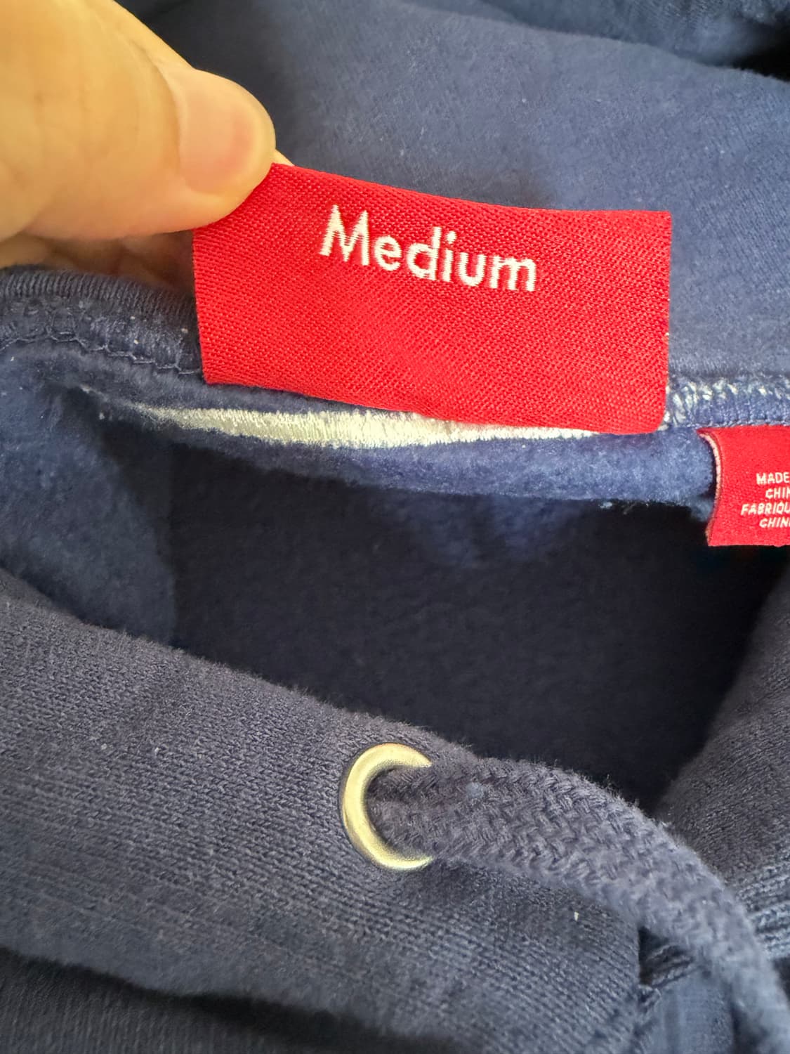 슈프림 사틴 아플리케 후드 스웨트셔츠 워시드 네이비 상품이미지3