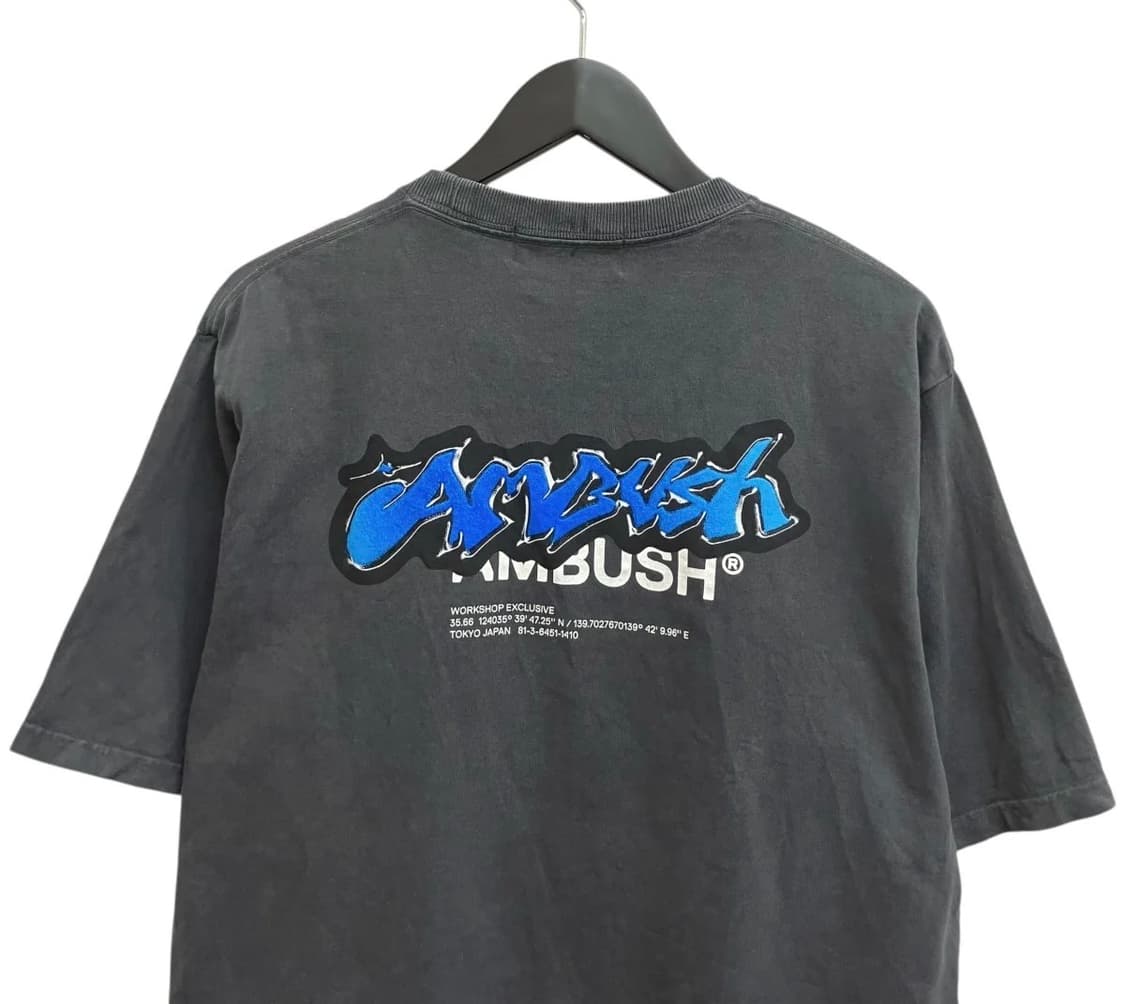 AMBUSH  OVER DYE STRICKERS LOGO  T-SHIRT 상품이미지4
